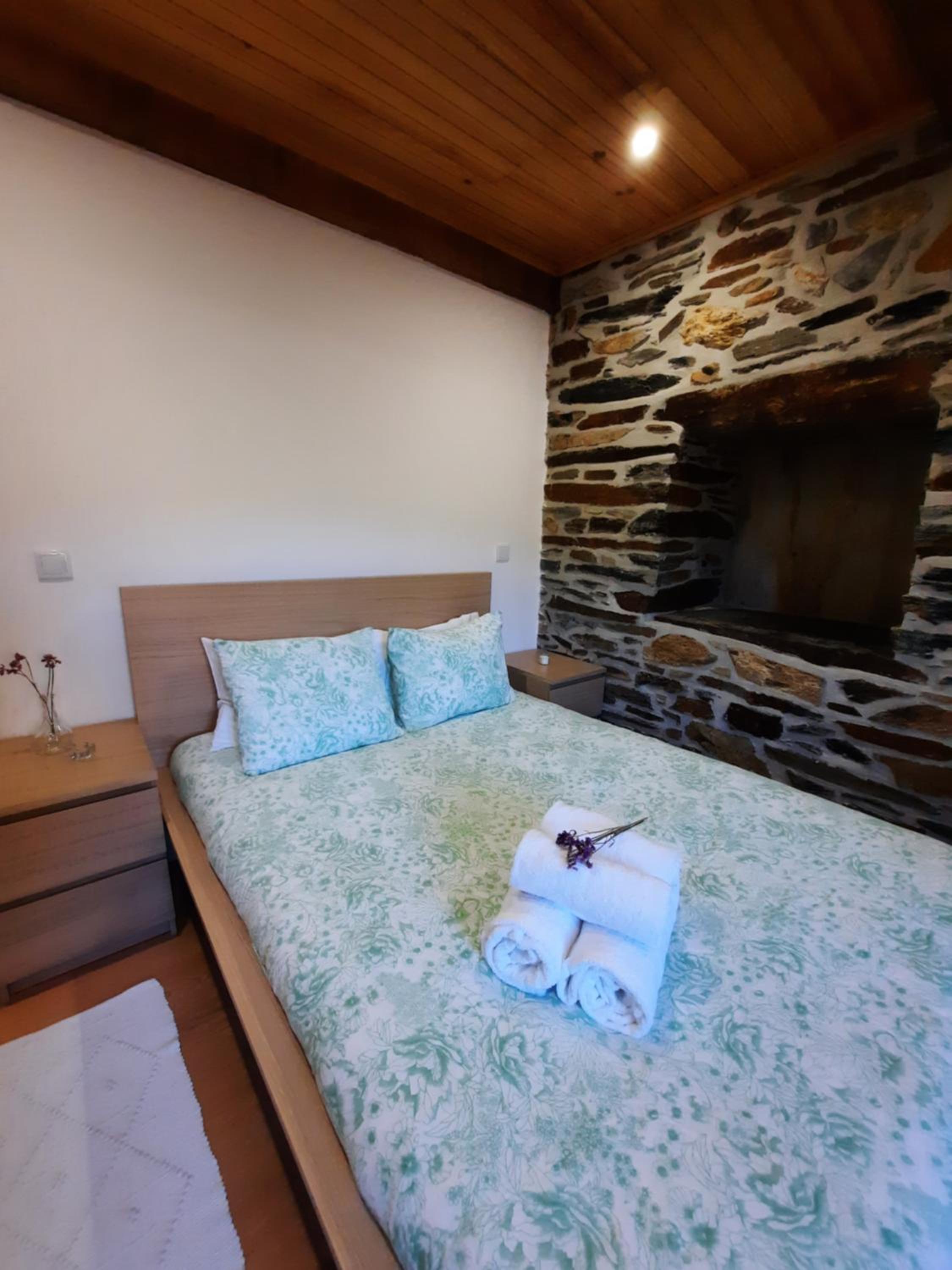 One-Bedroom House - Photo 14