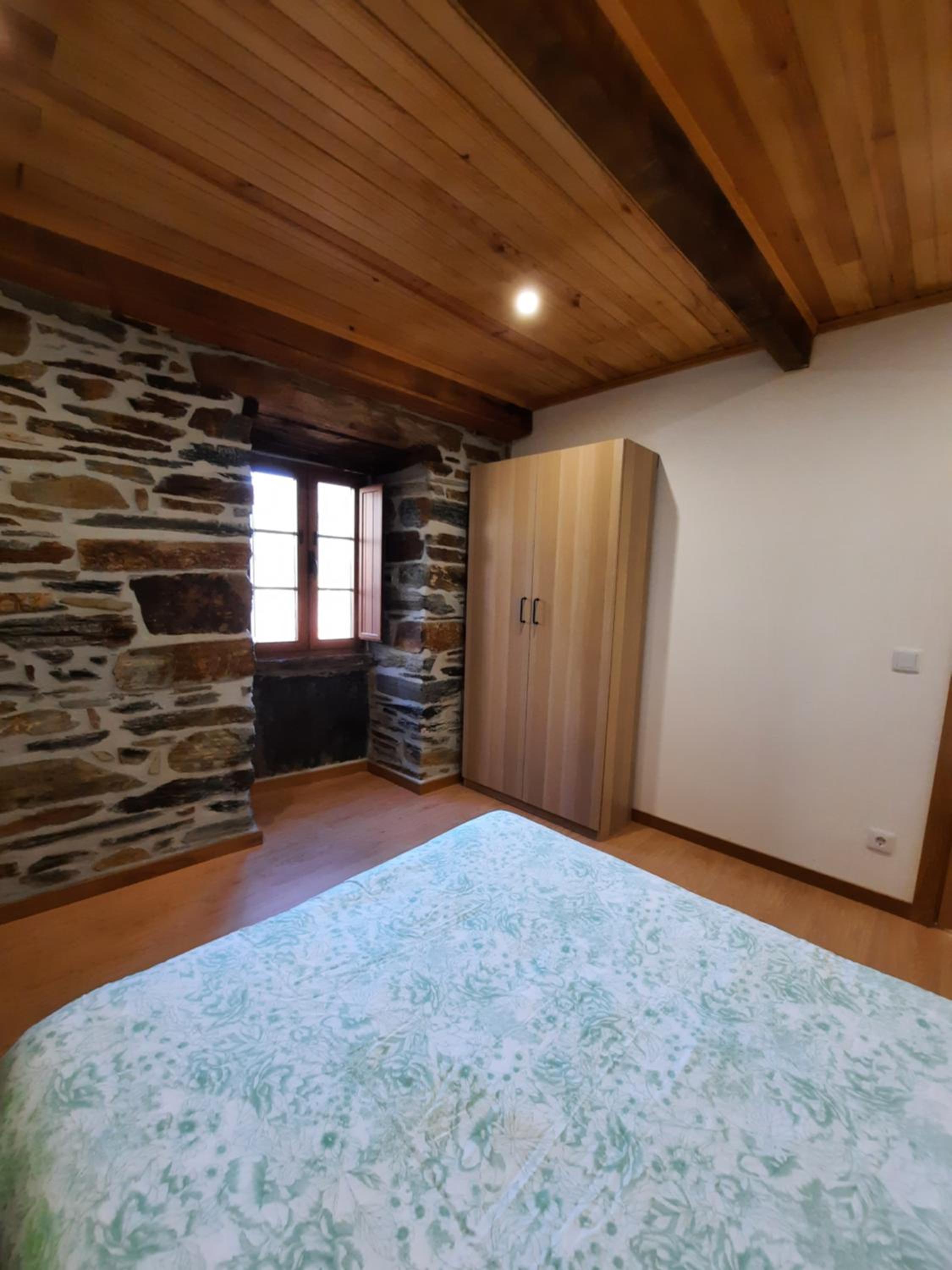 One-Bedroom House - Photo 17