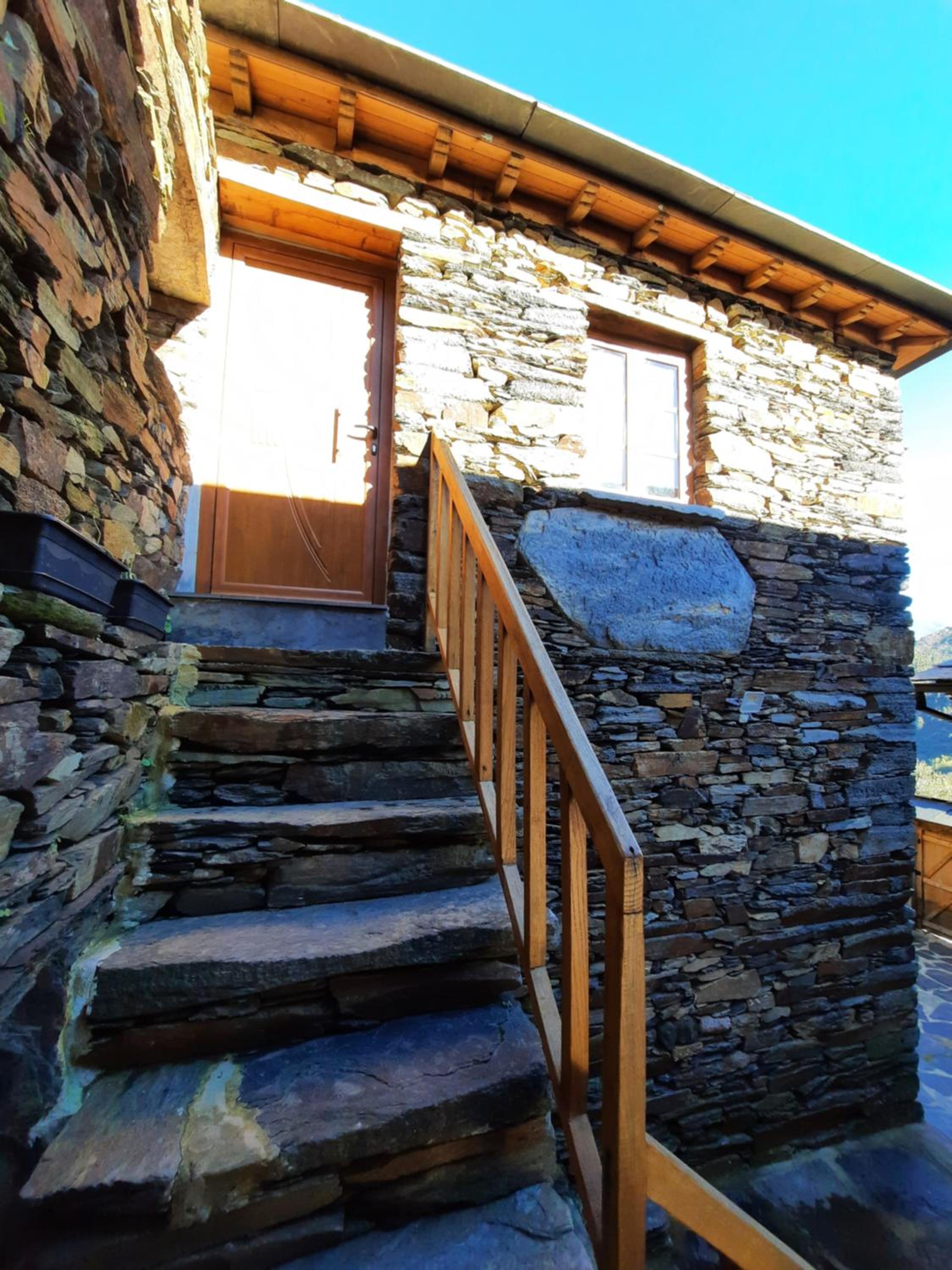 One-Bedroom House - Photo 26