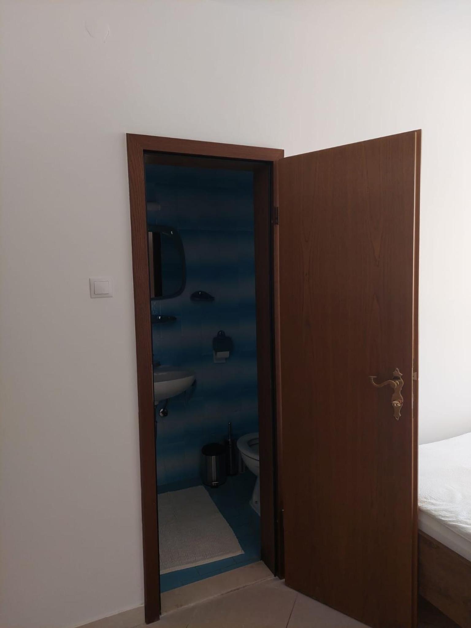 Double or Twin Room with Bathroom photo 2