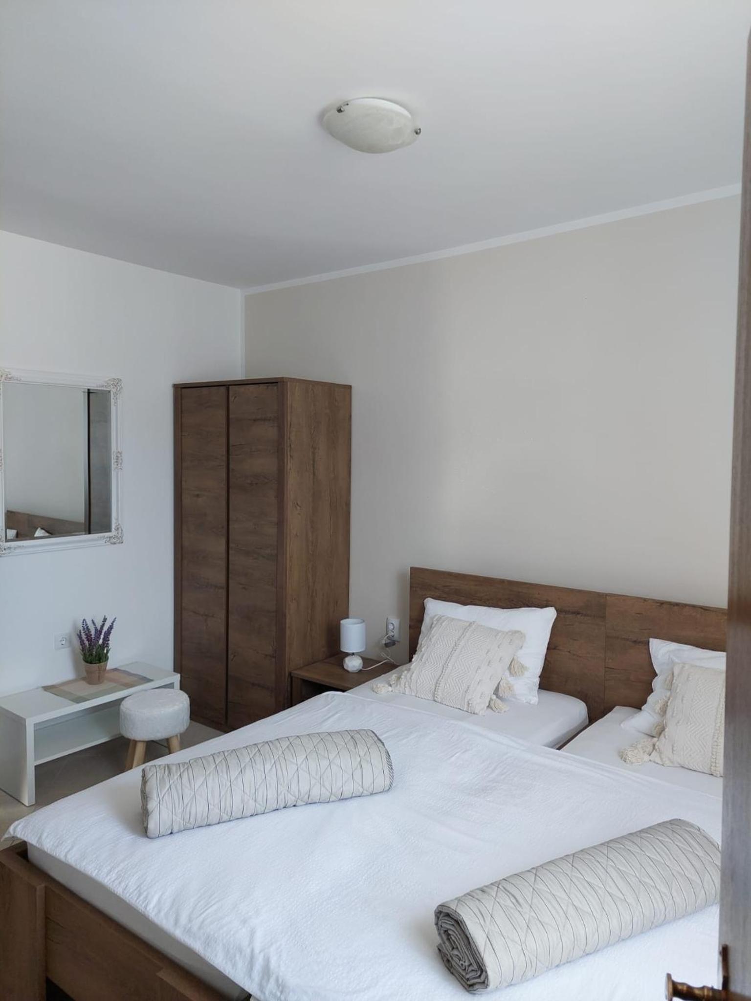 Double or Twin Room photo 3