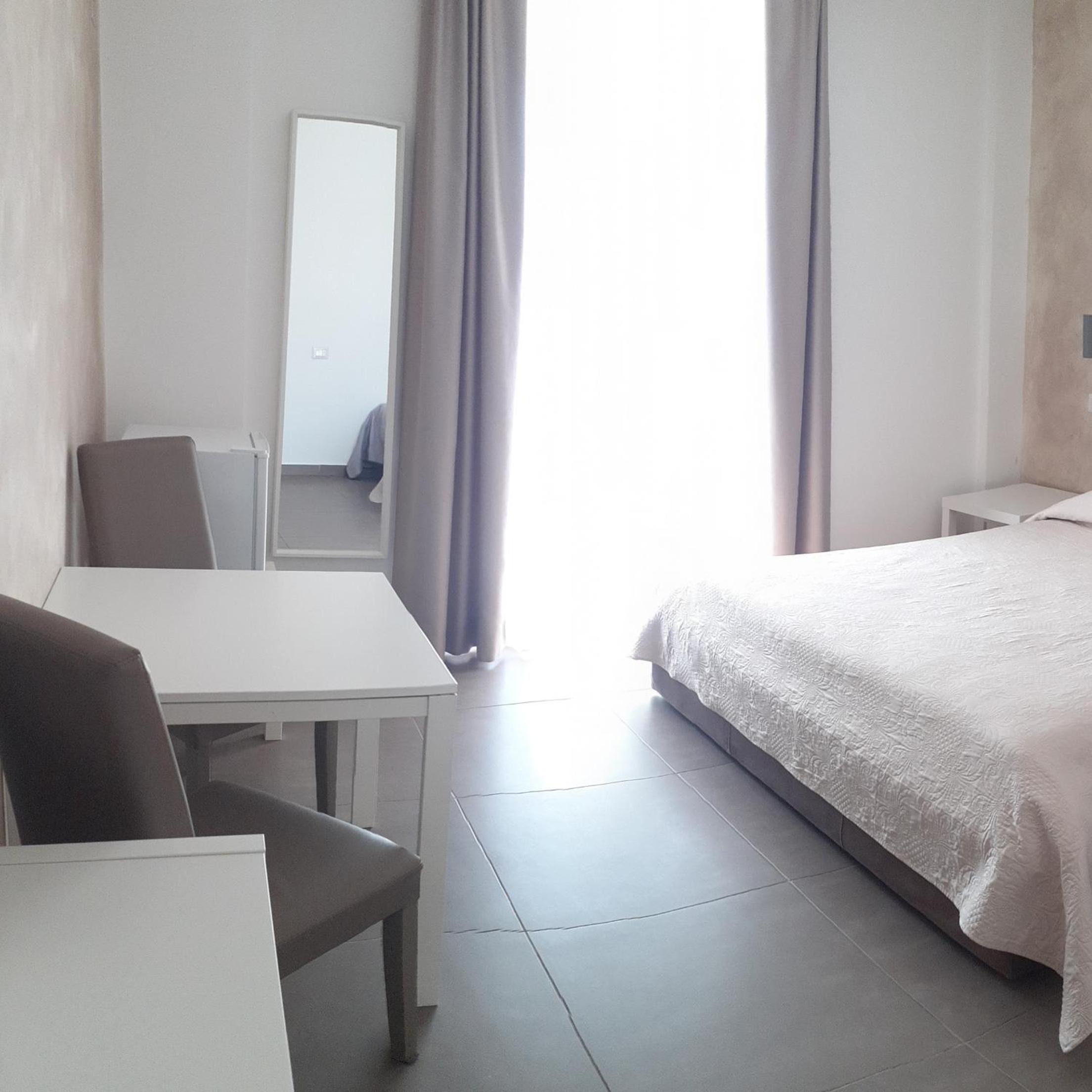 Deluxe Triple Room photo 2