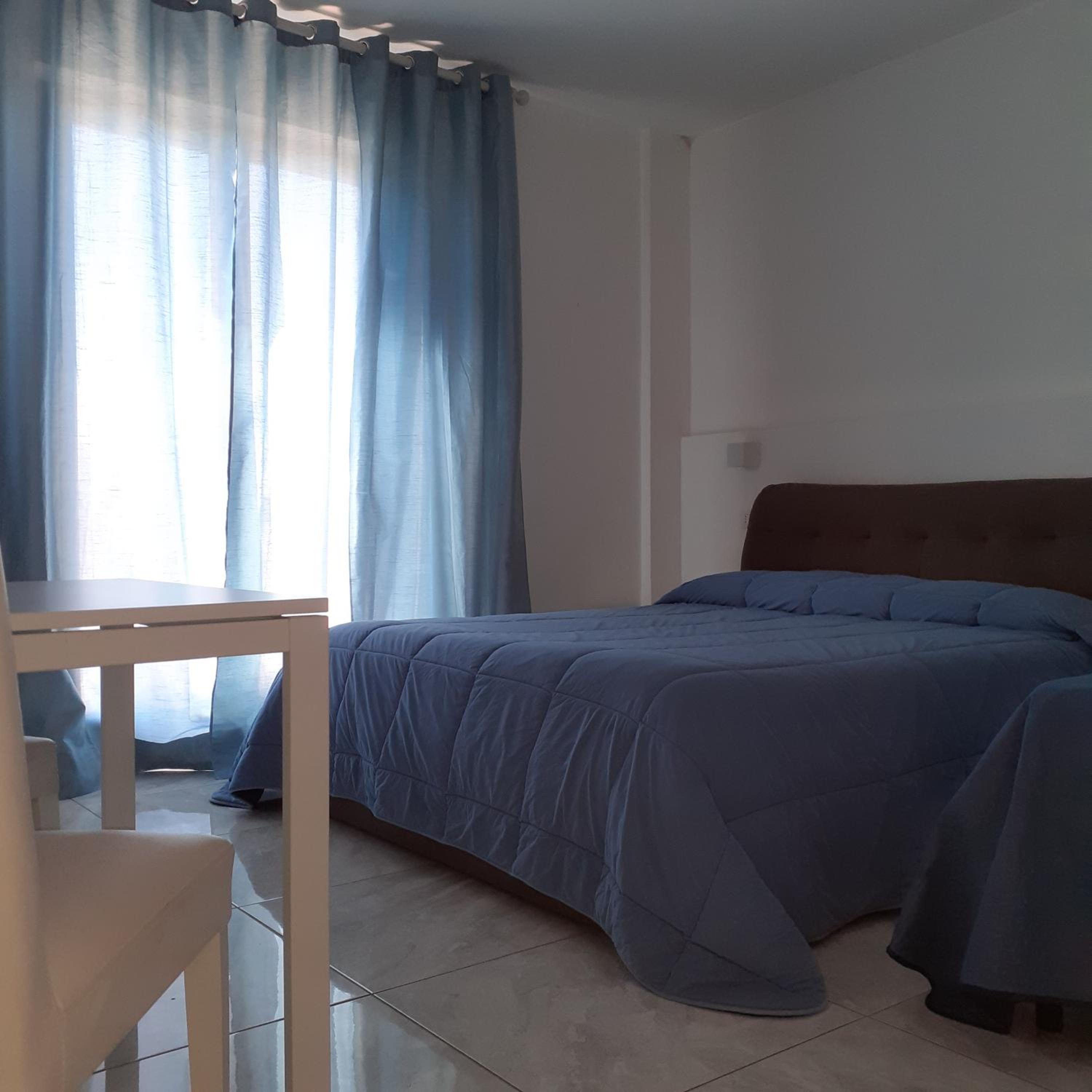 Triple Room with Private Bathroom - Photo 1