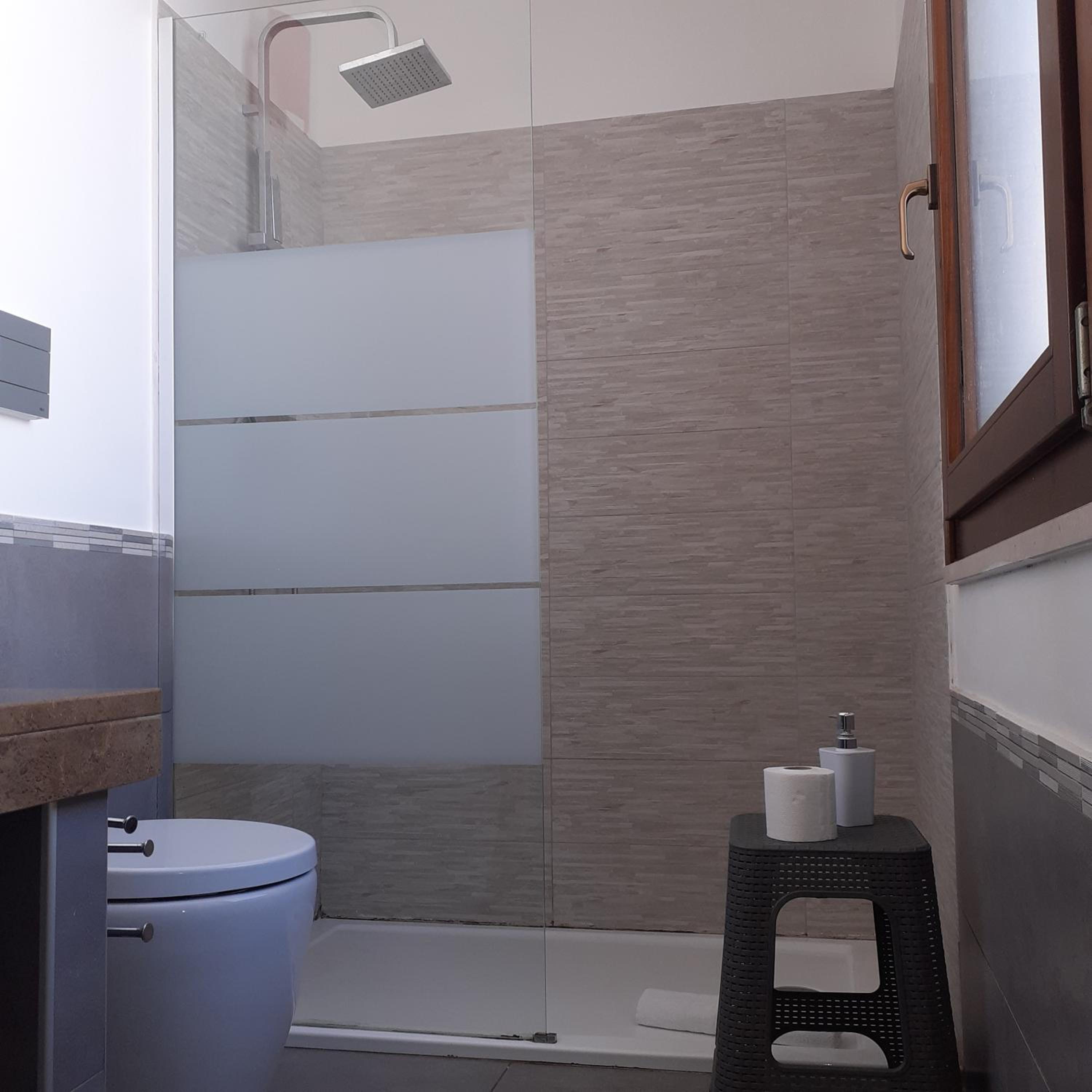 Triple Room with Private Bathroom - Photo 6