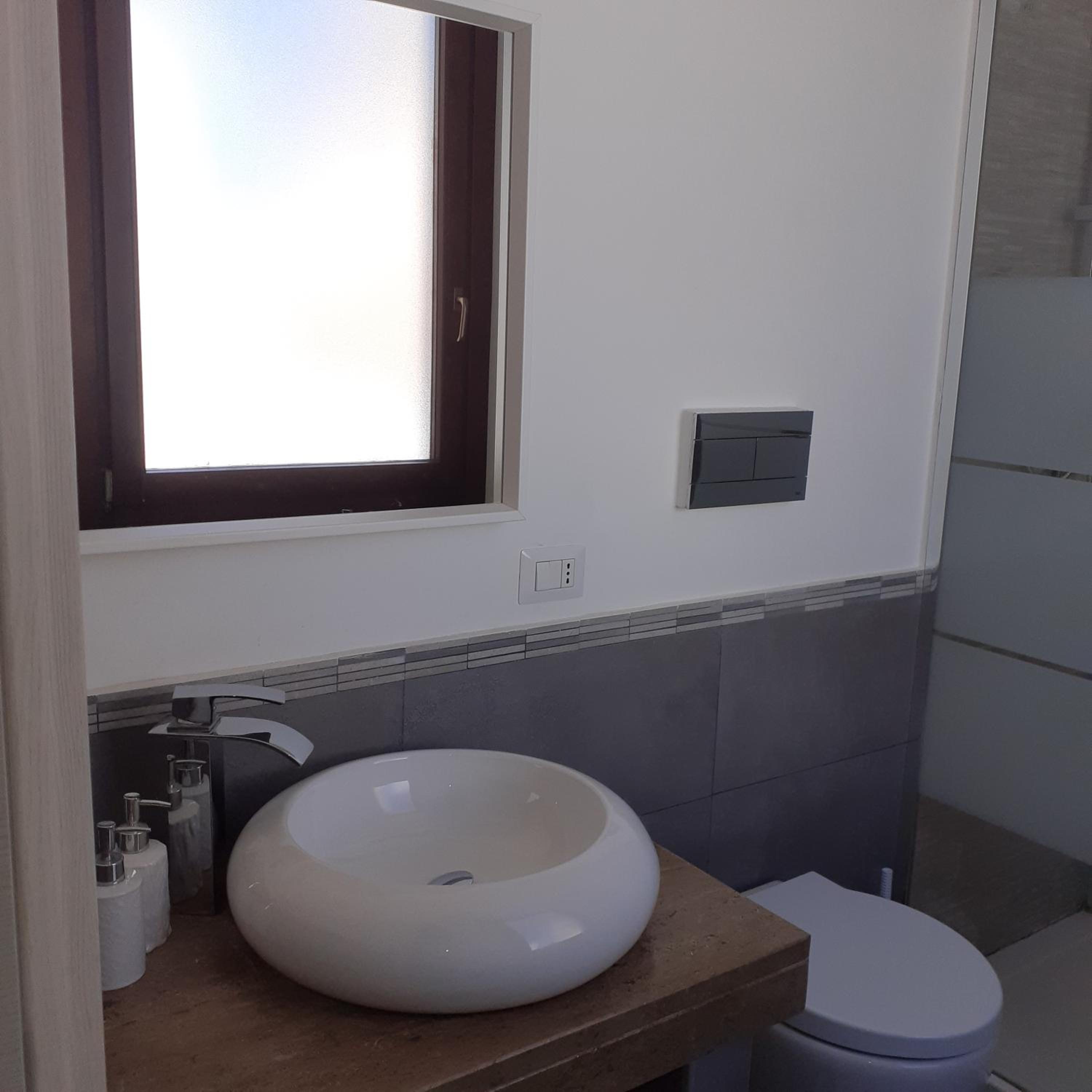 Triple Room with Private Bathroom - Photo 12