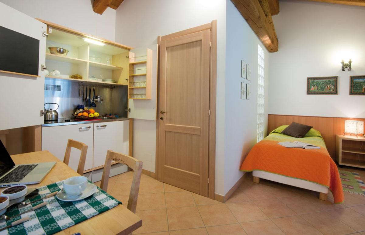 Apartment - Photo 11