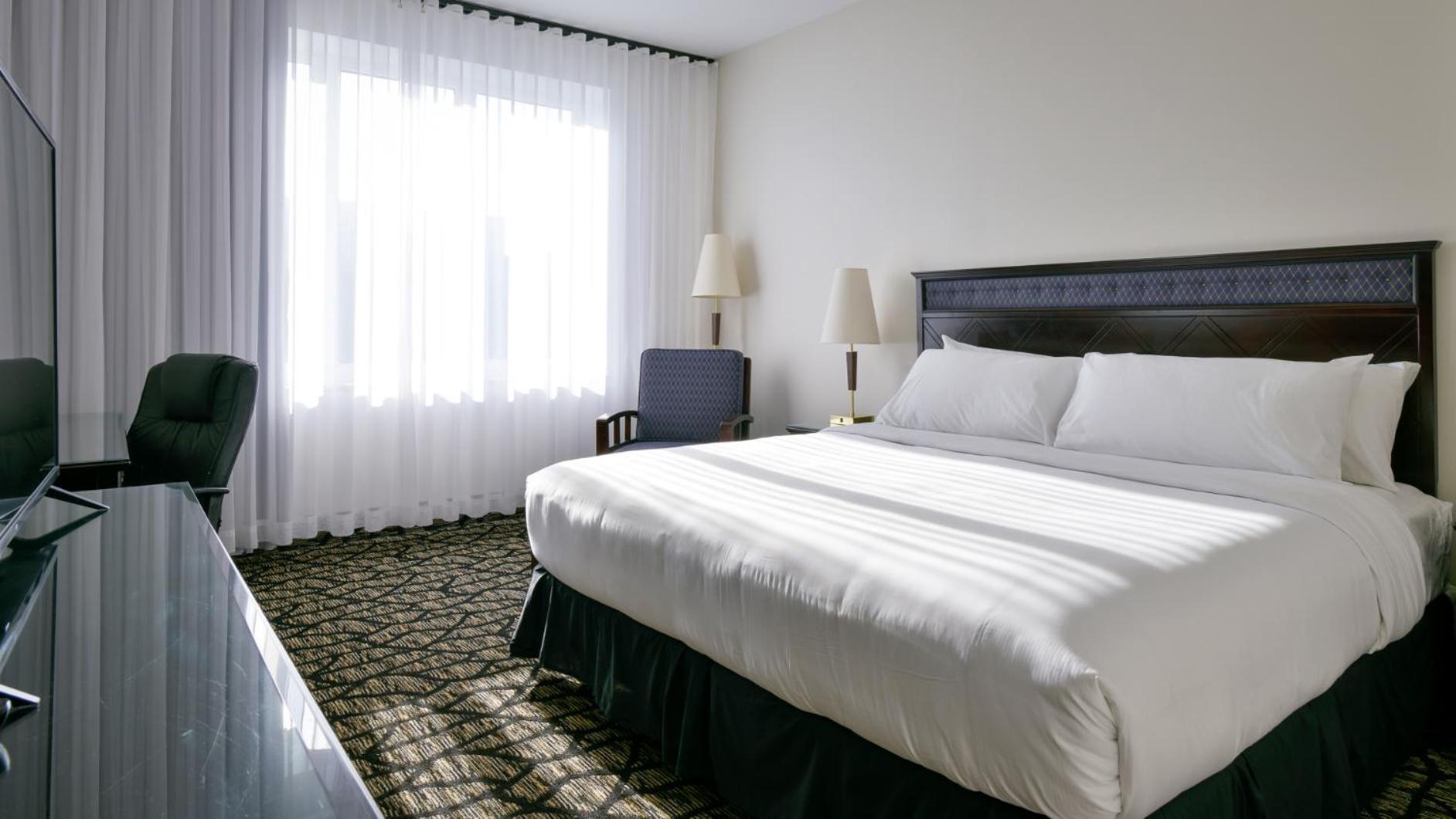 Empire Suites — photo 81