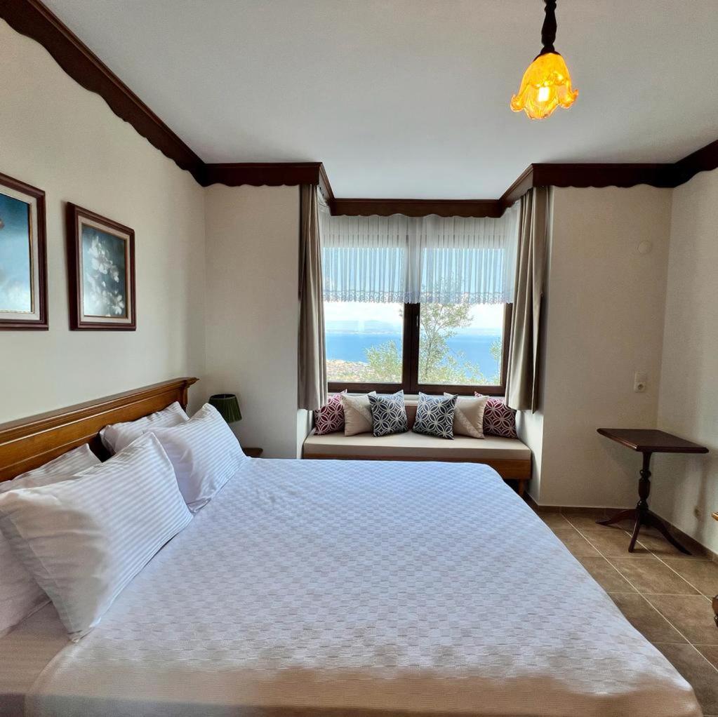 Double Room with Sea View photo 1