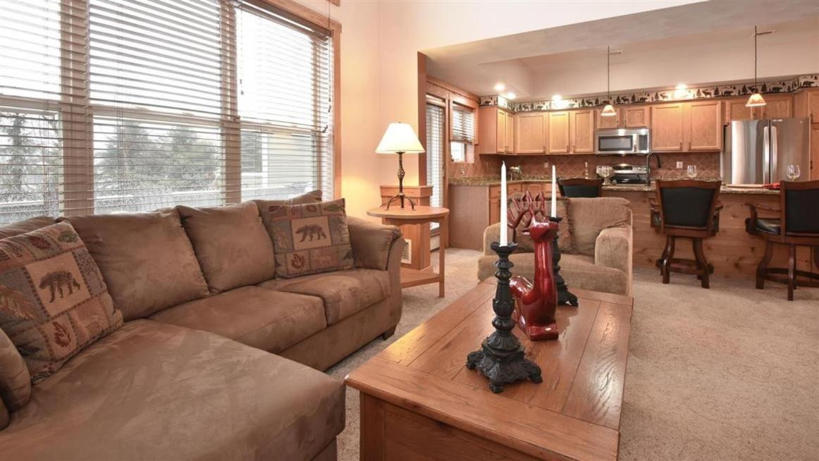 Three-Bedroom Apartment photo 2