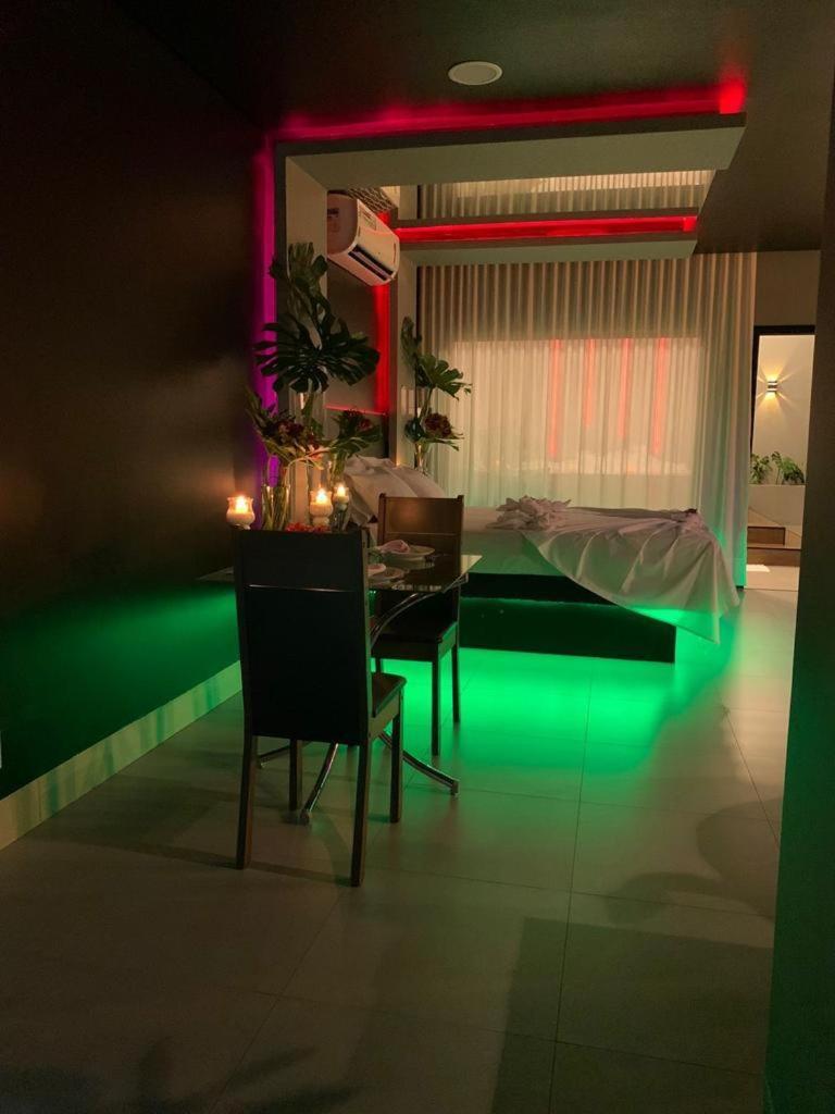 Deluxe Suite with Spa Bath photo 3