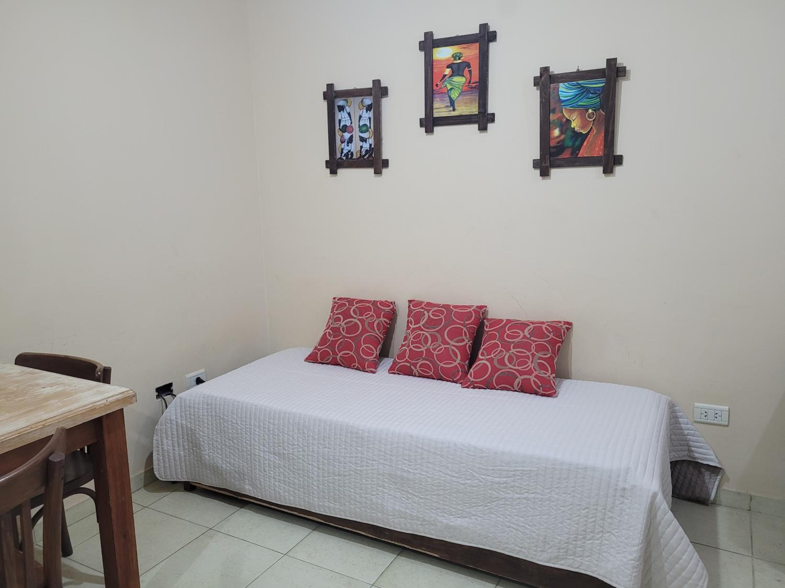 One-Bedroom Apartment photo 2