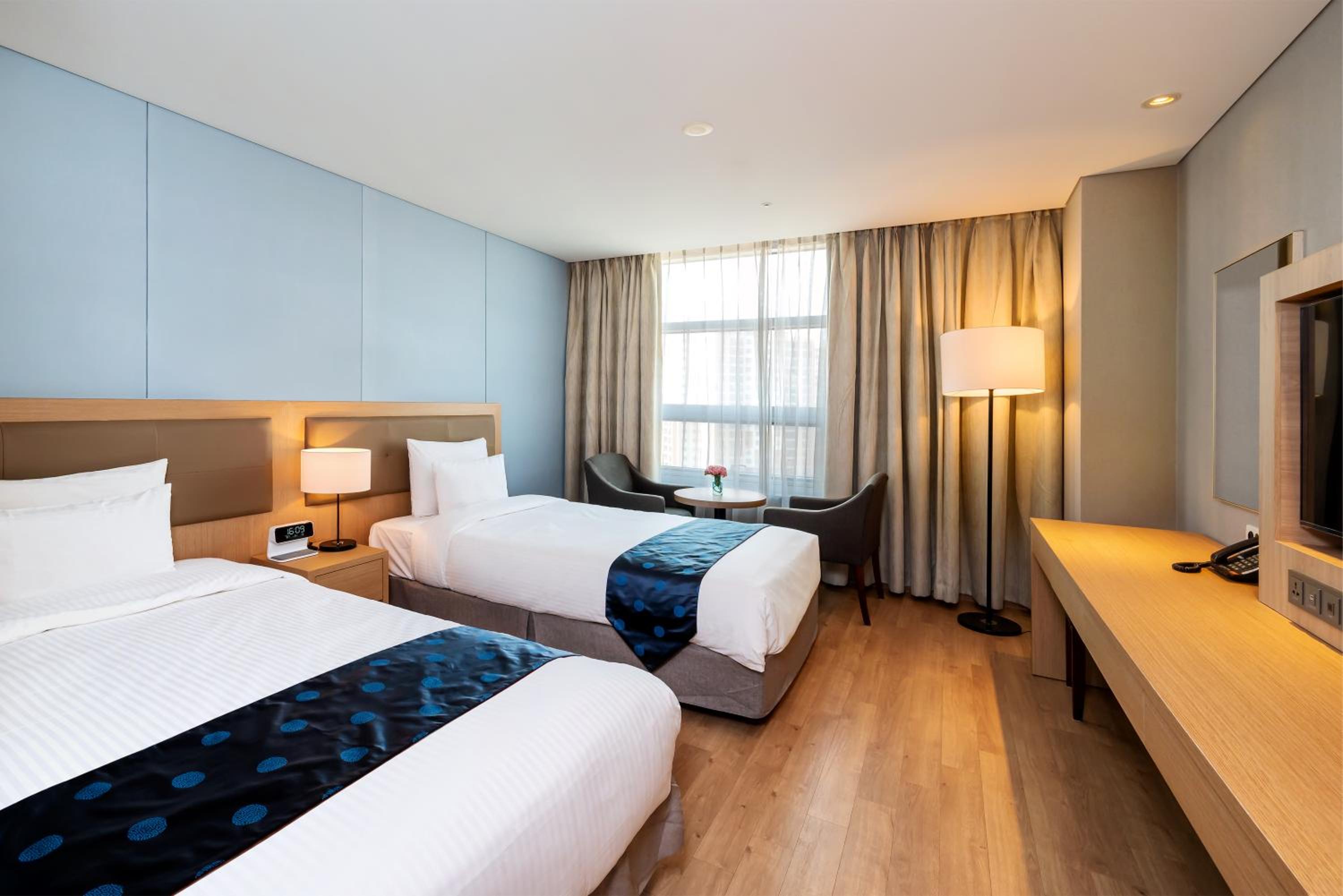 Standard Twin Room photo 1