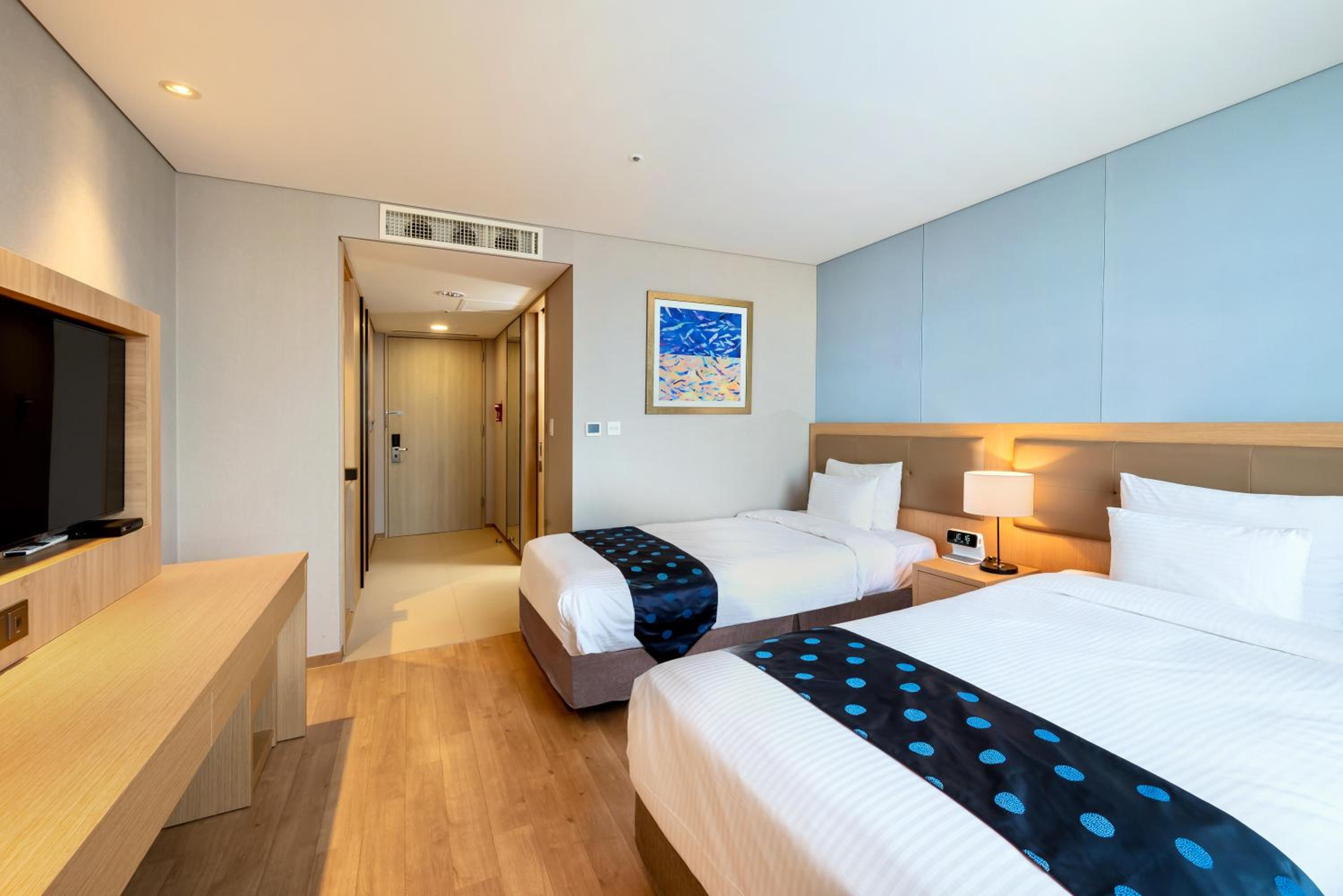 Standard Twin Room photo 3