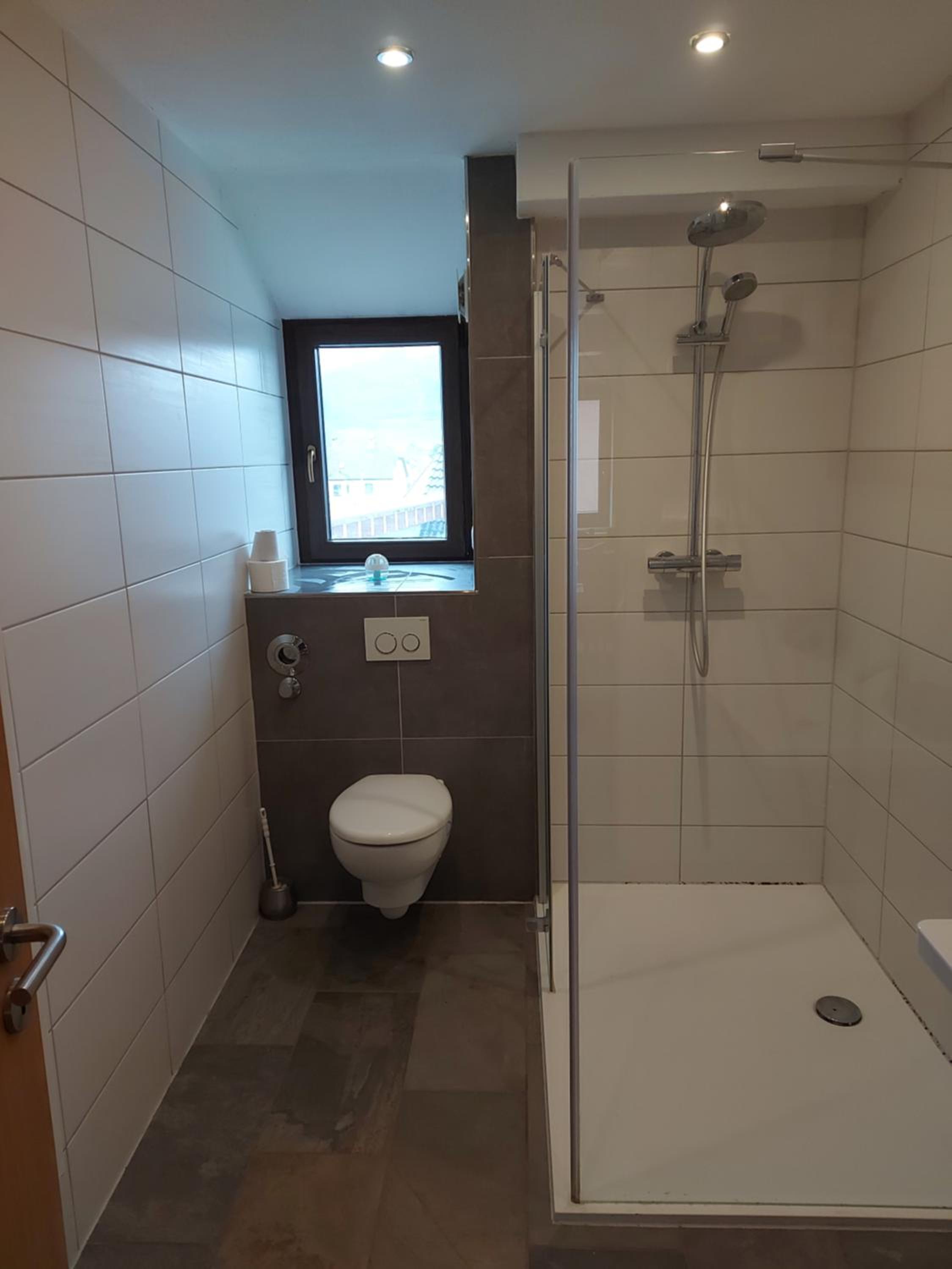 Three-Bedroom Apartment - Photo 5