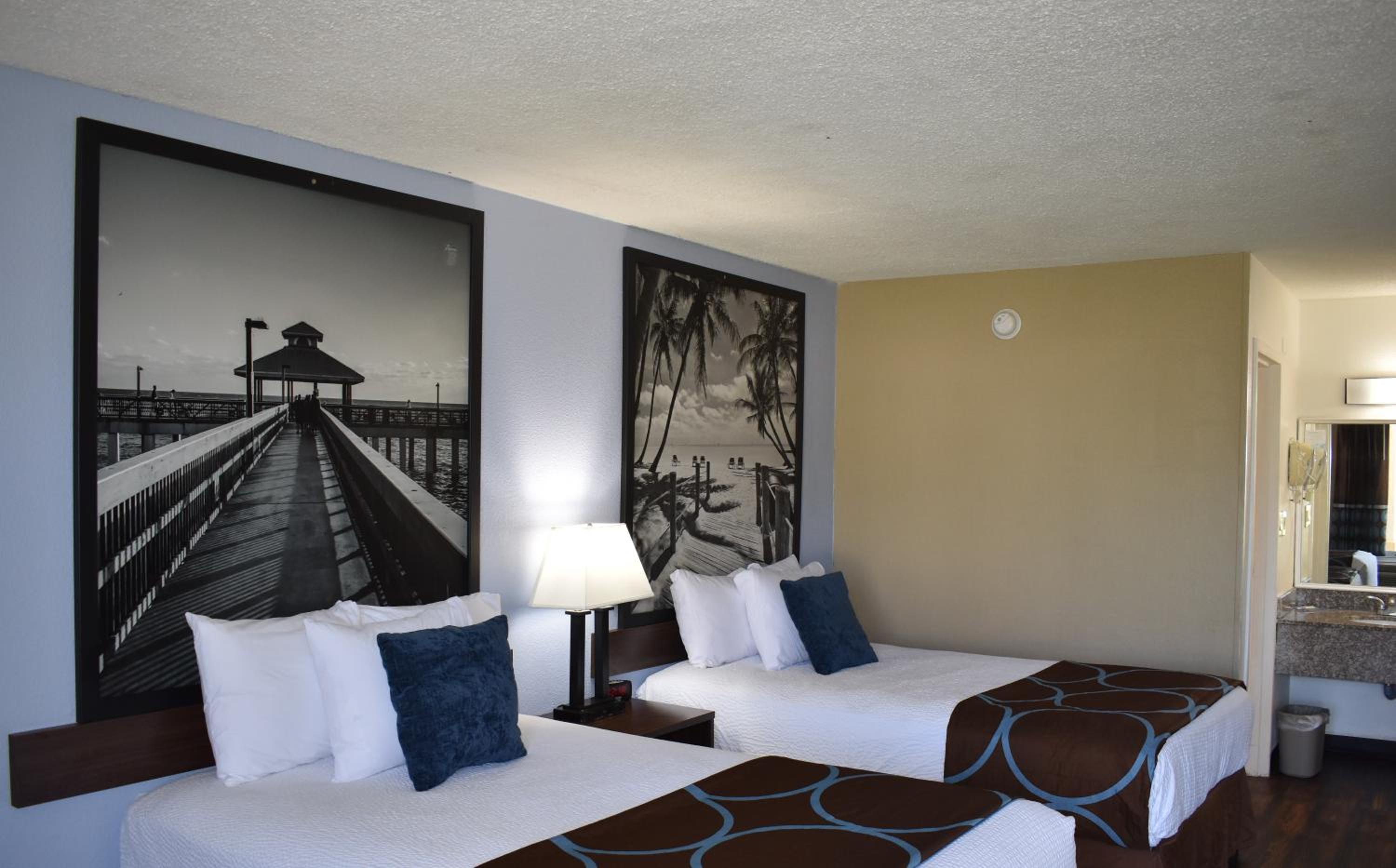 Double Room with Two Double Beds - Non-Smoking - Photo 1