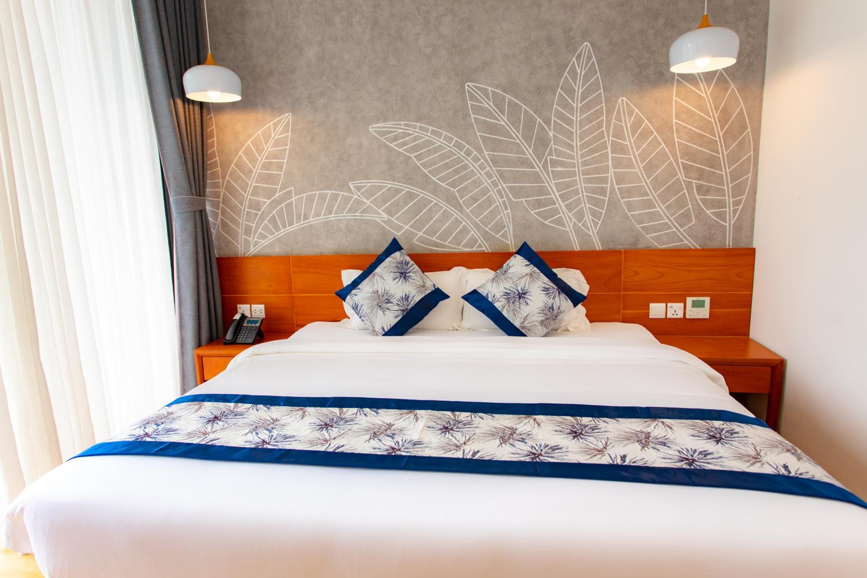 Deluxe Double Room - Photo 10