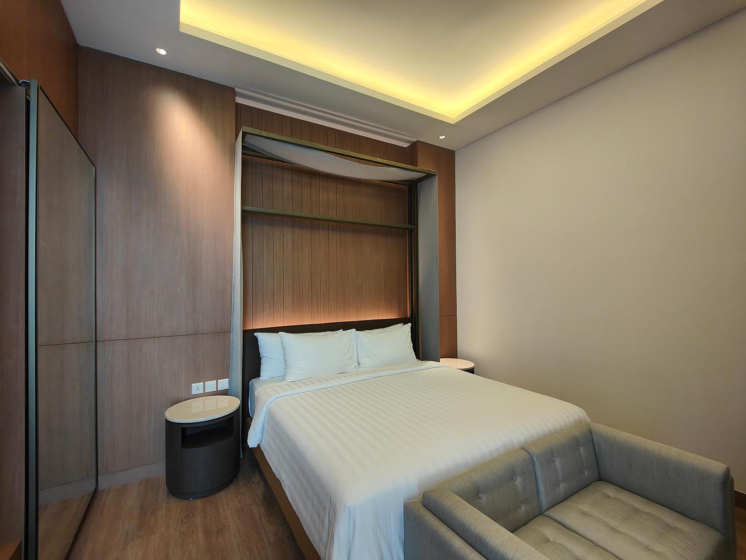 Ambassador Three-Bedroom - Photo 25