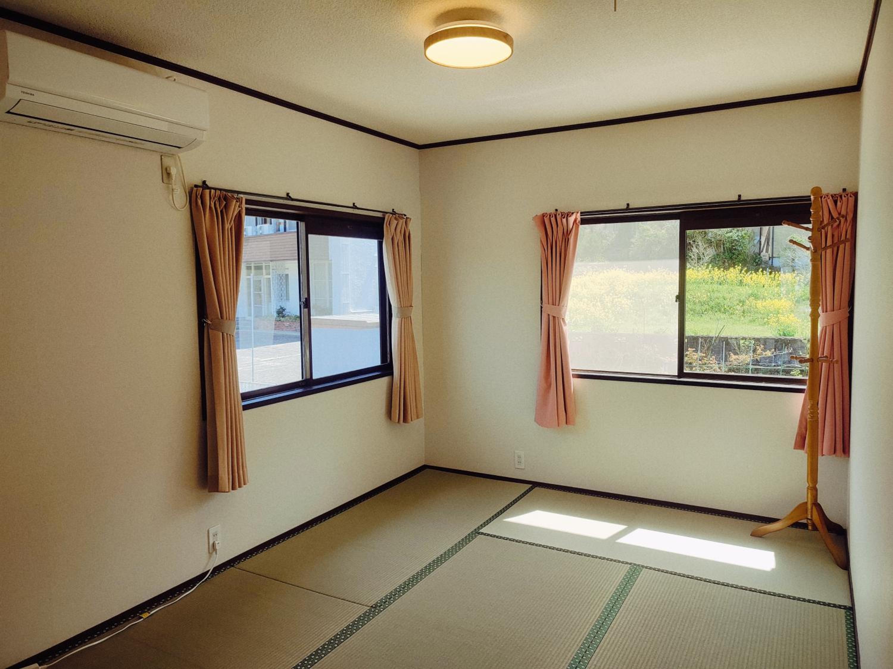 Double or Twin Room with Mountain View - Photo 26