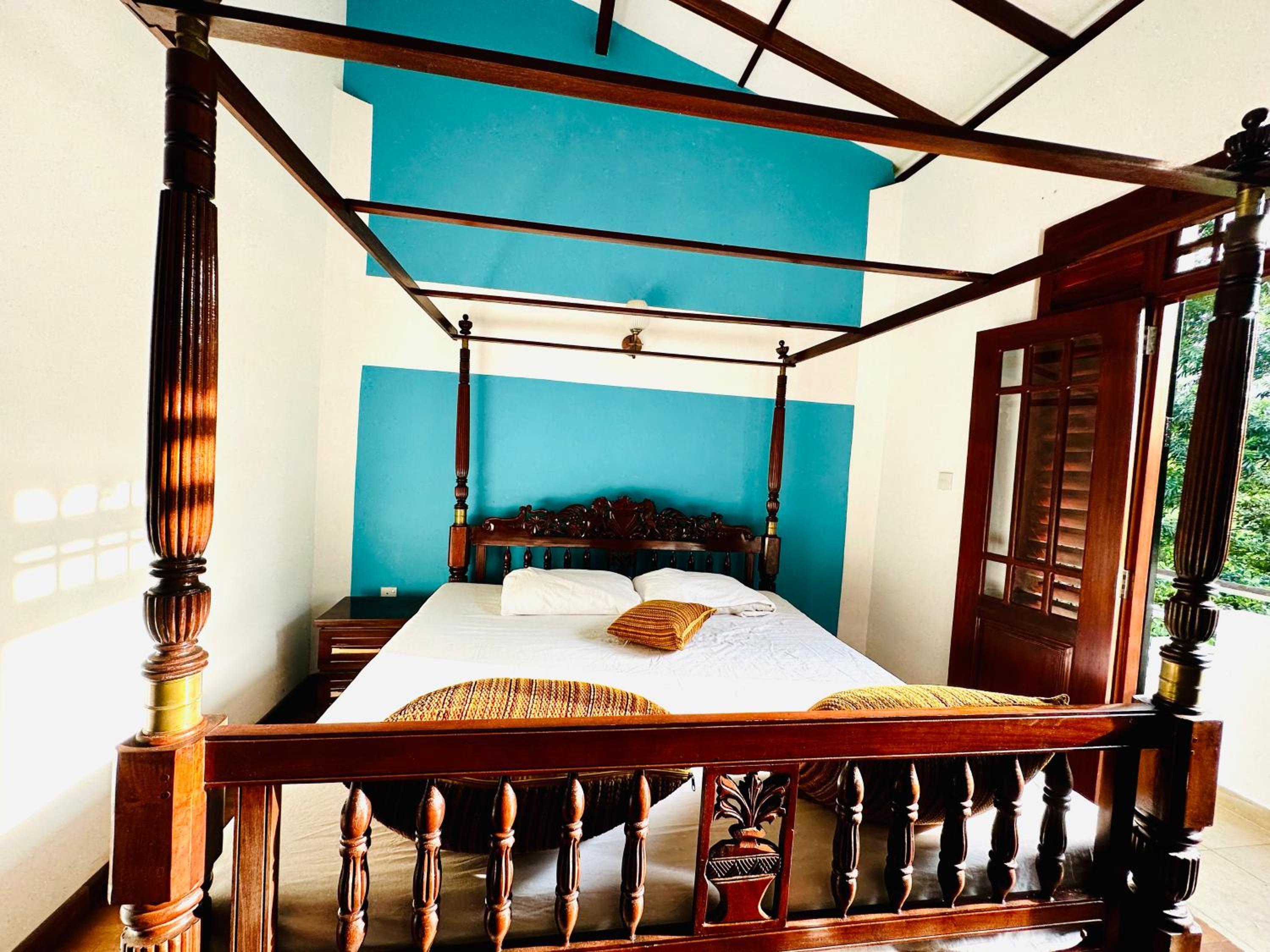 Deluxe Double Or Twin Room With Garden View