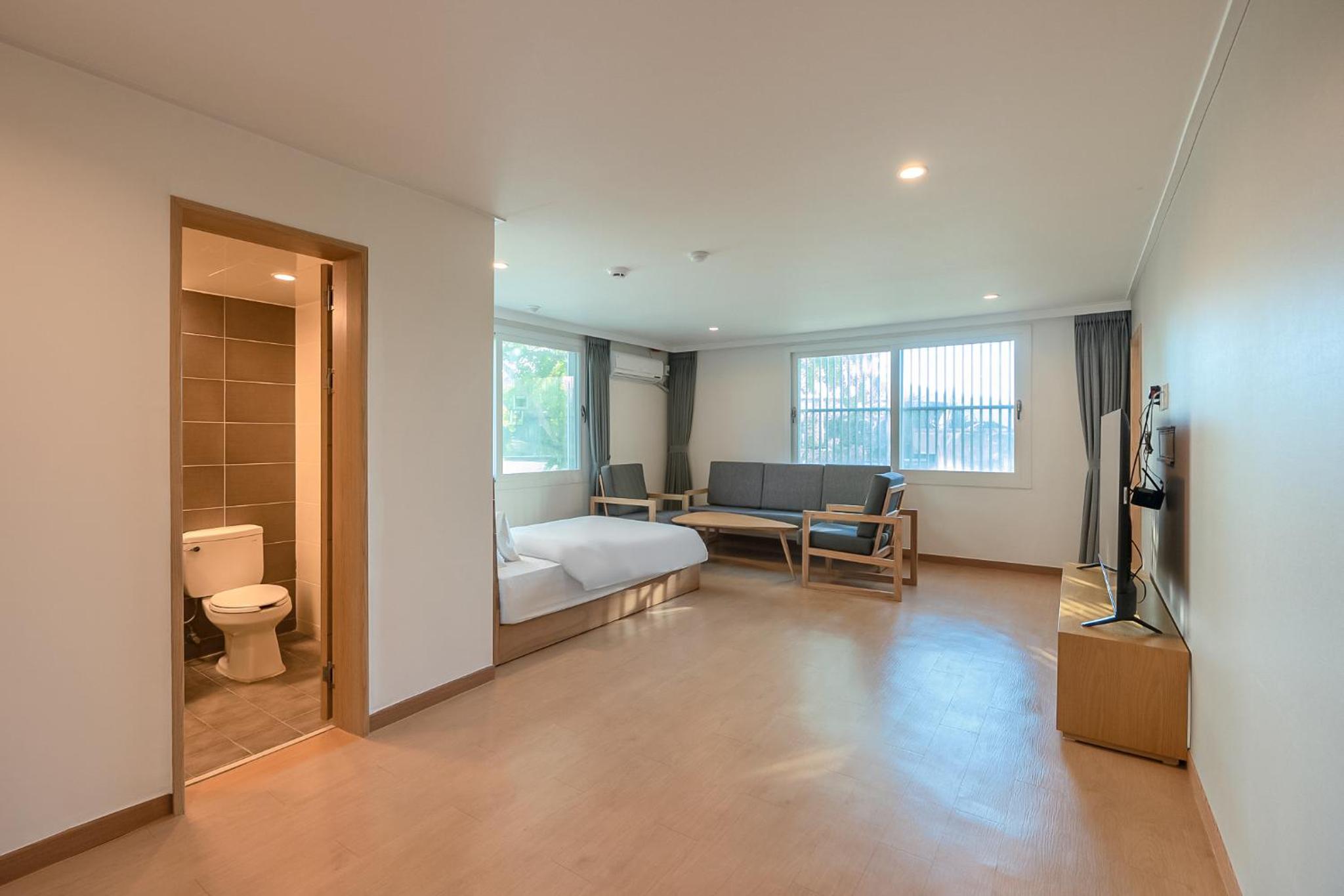 Pet Suite - Photo 6