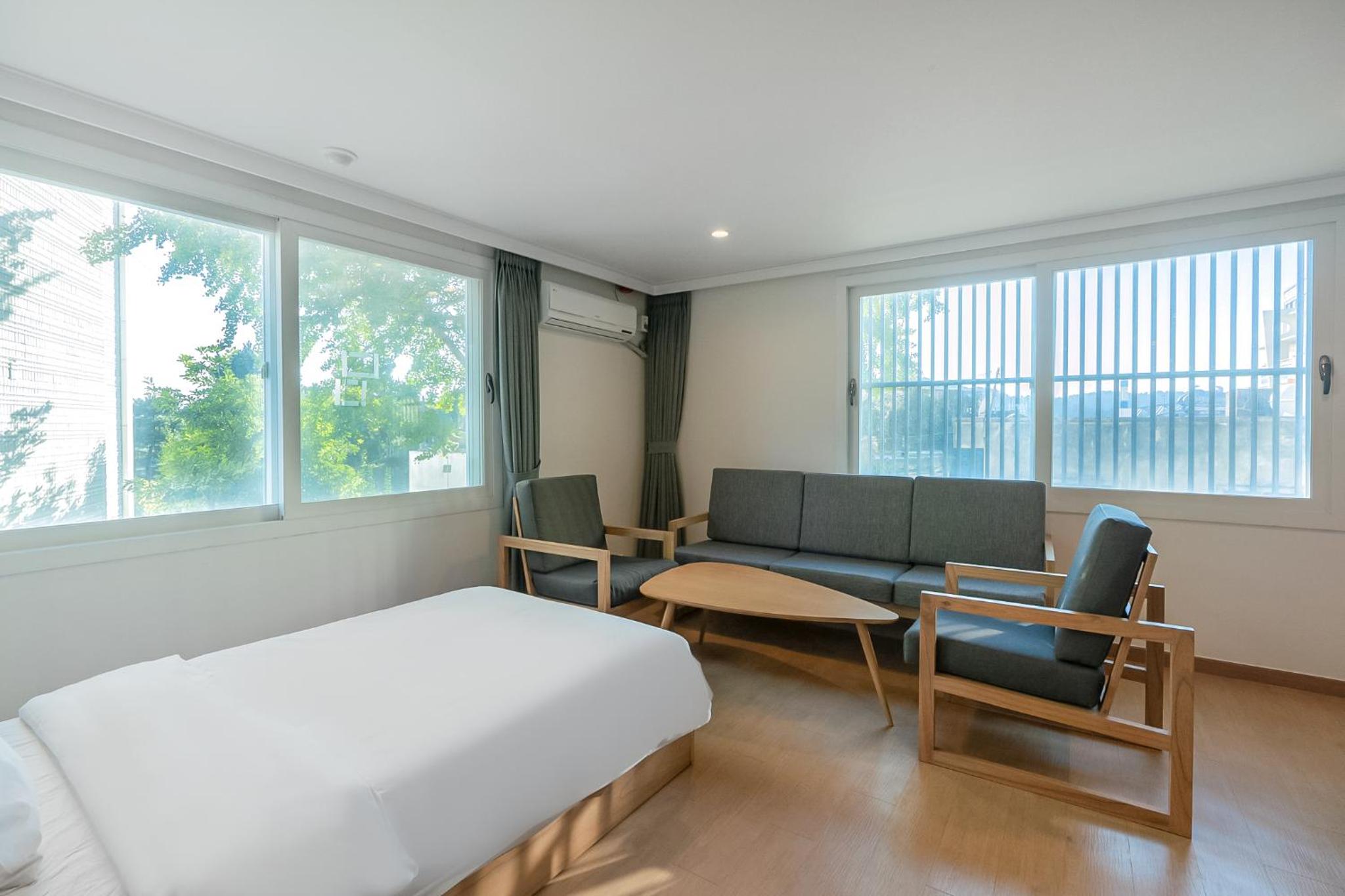 Pet Suite - Photo 10