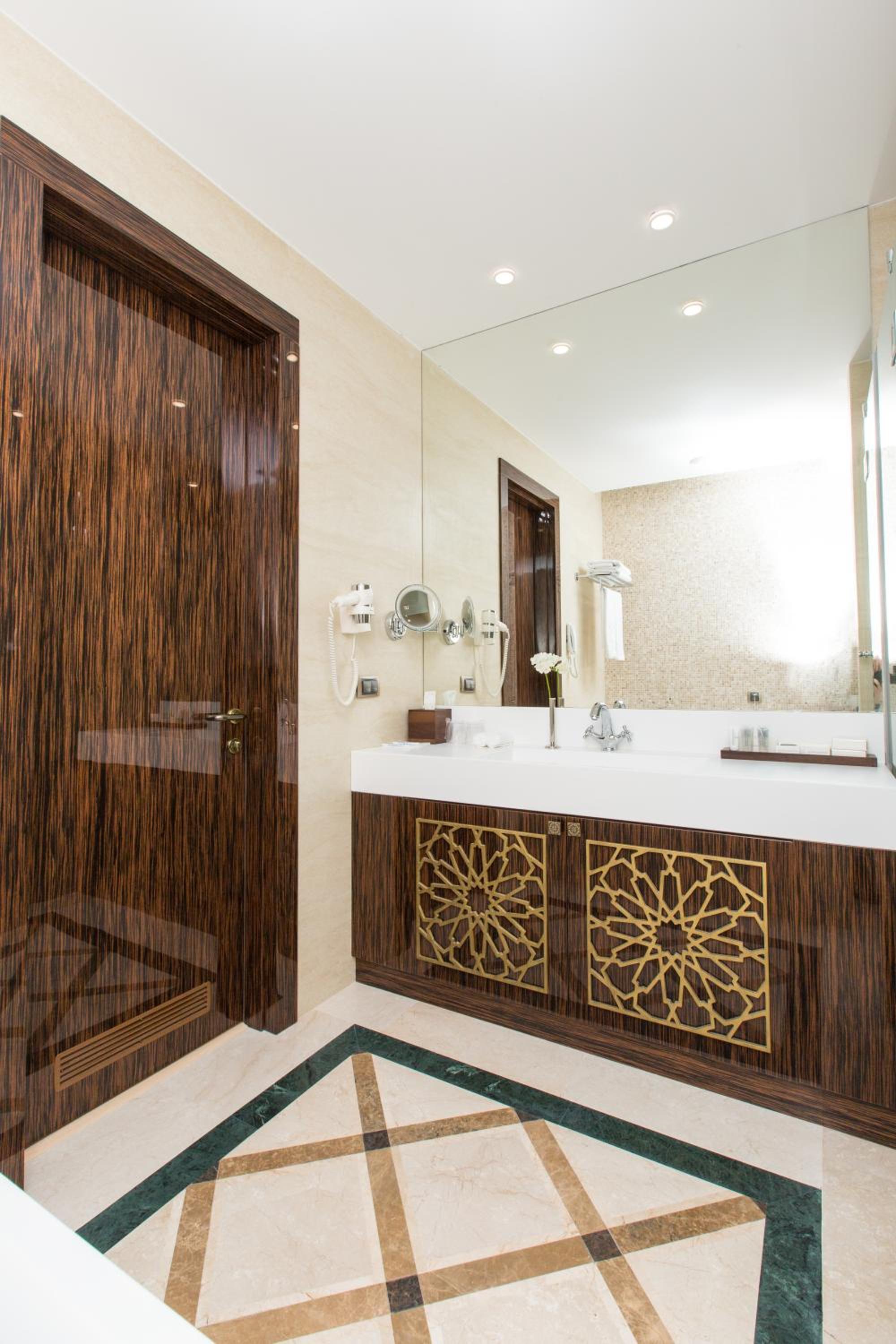 Standard Double or Twin Room with Balcony photo 2