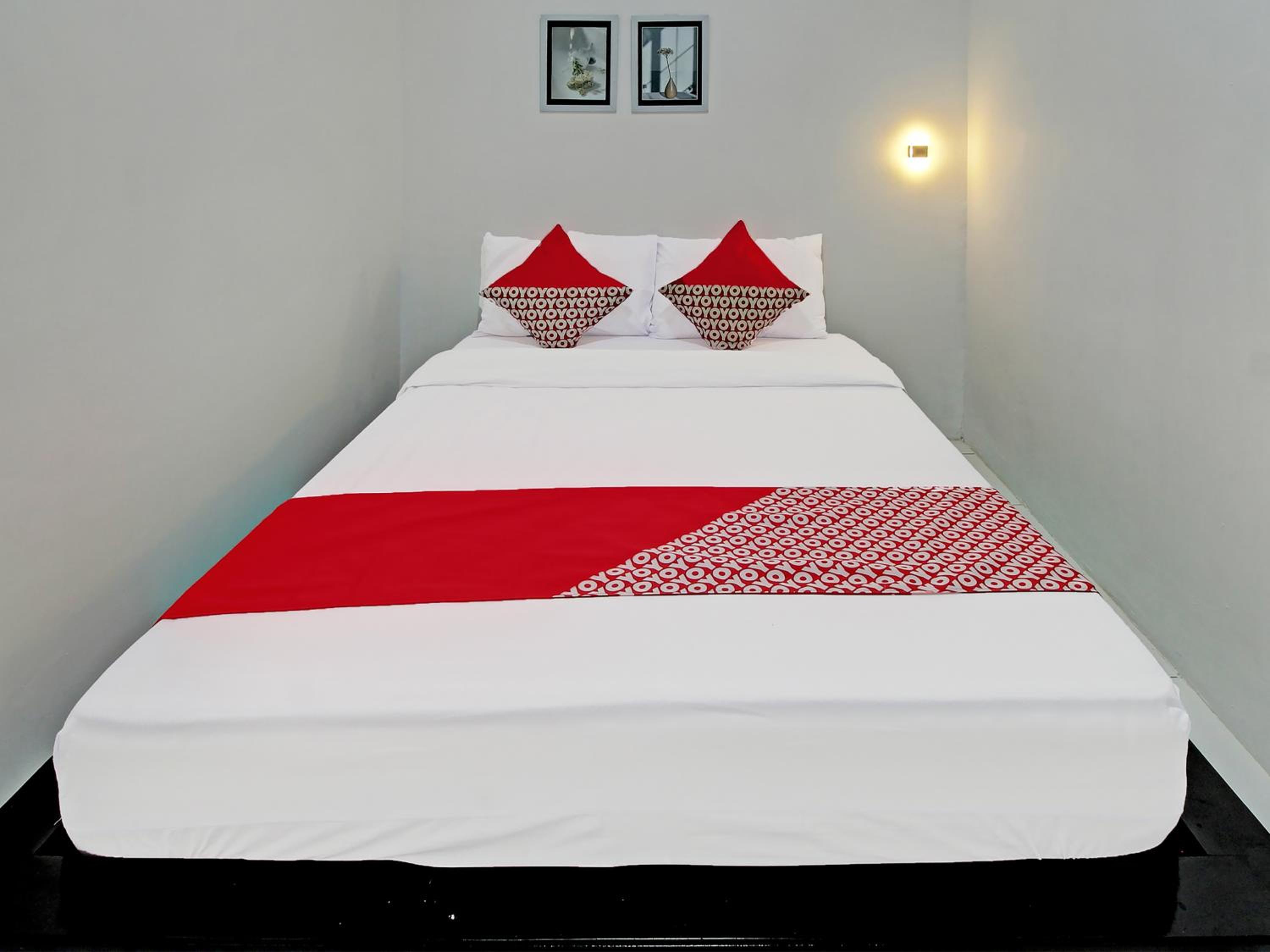 Standard Double Room - Photo 16