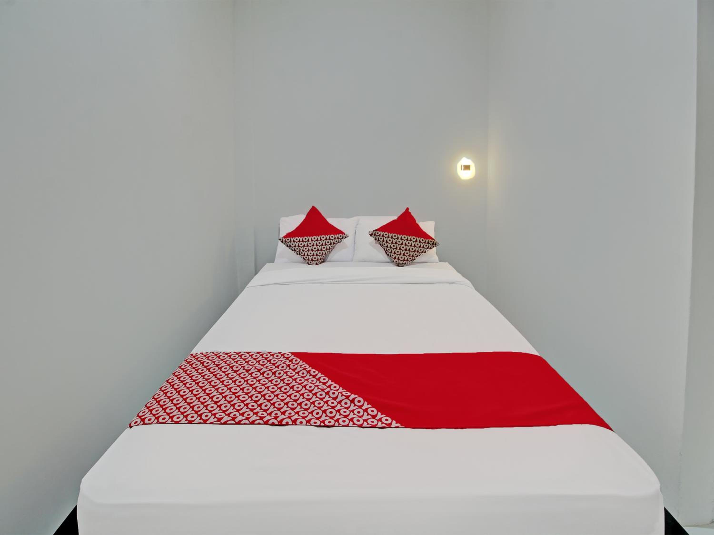 Standard Double Room - Photo 12