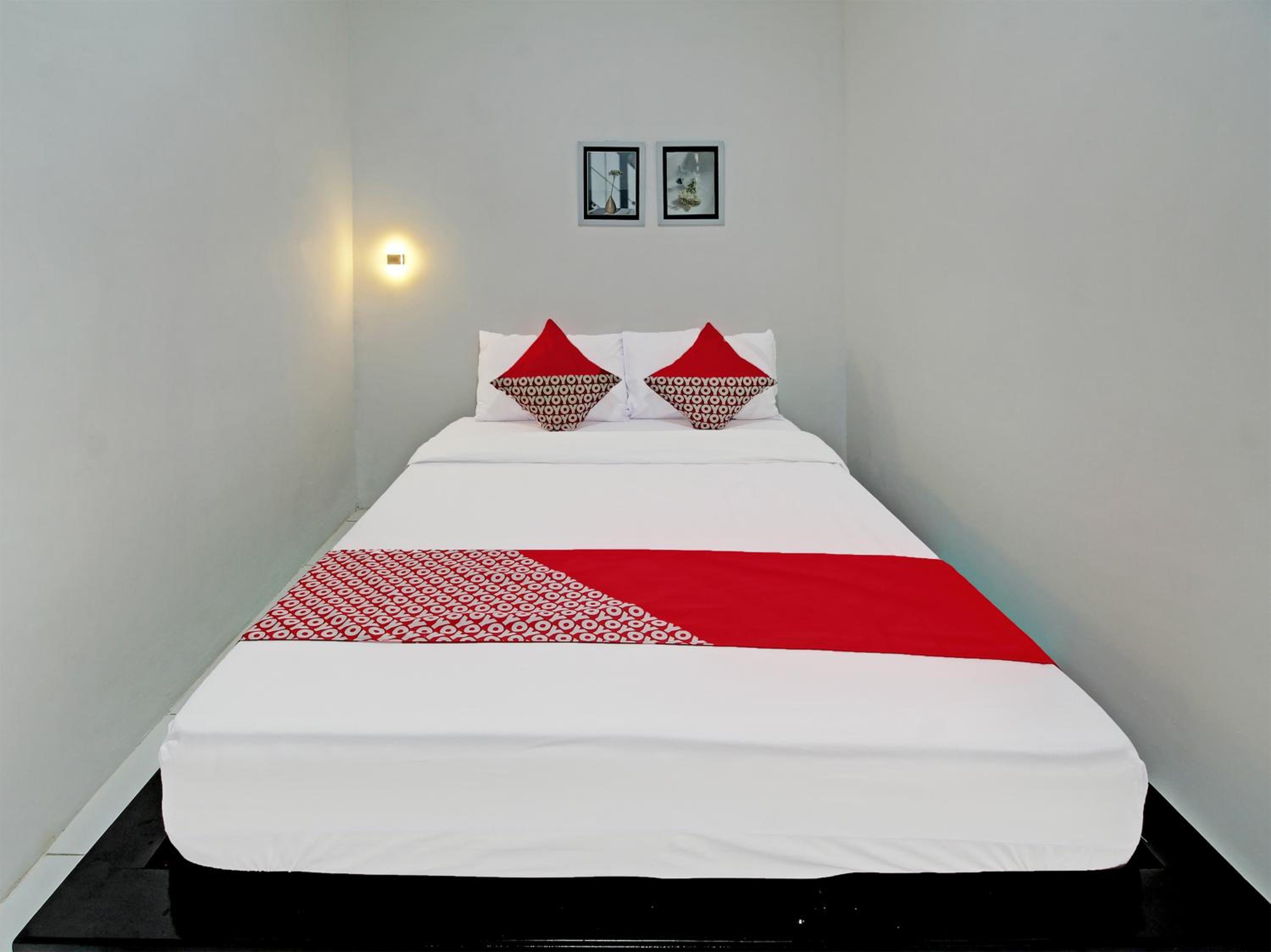Standard Double Room - Photo 8
