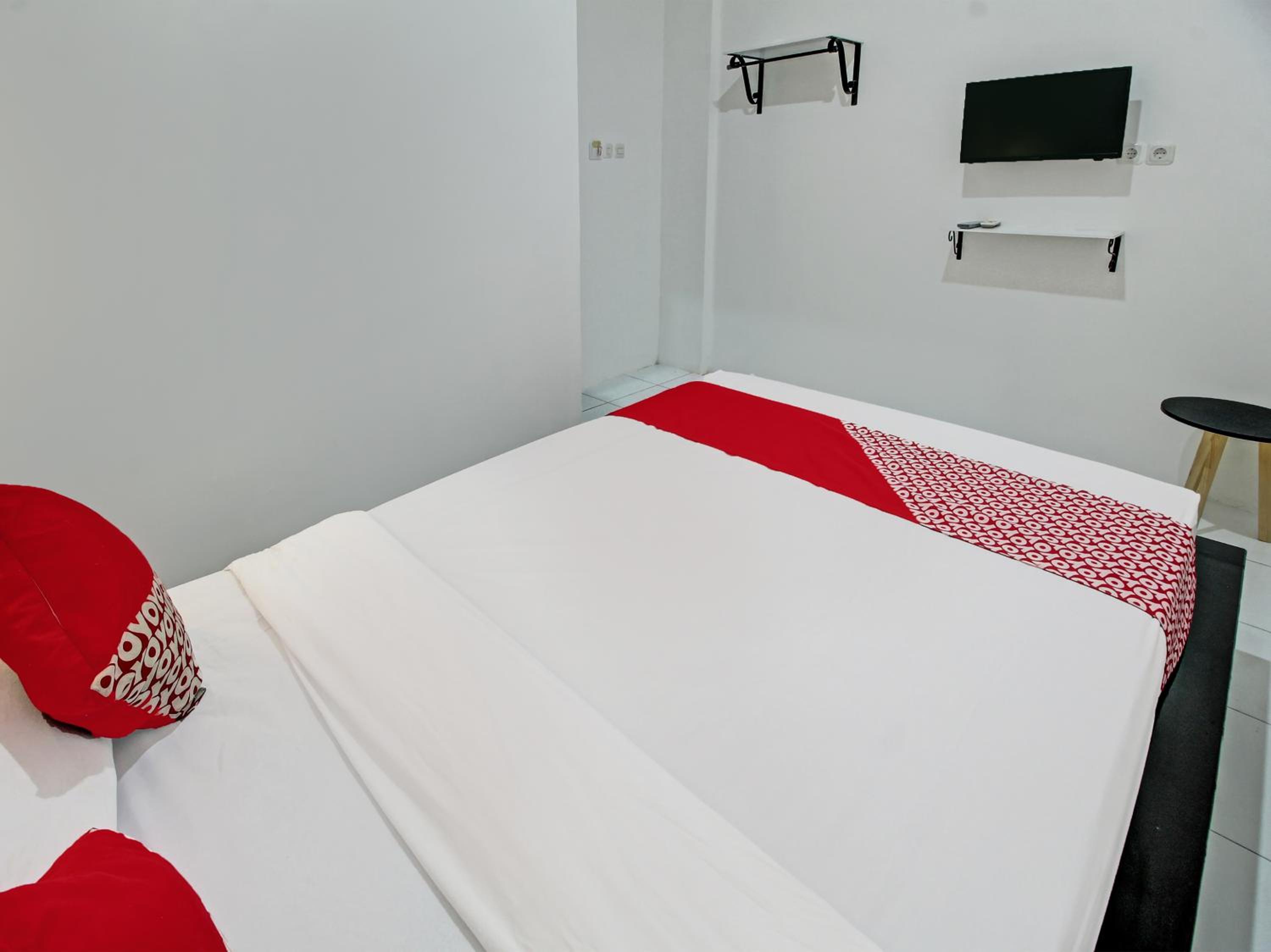 Standard Double Room - Photo 3