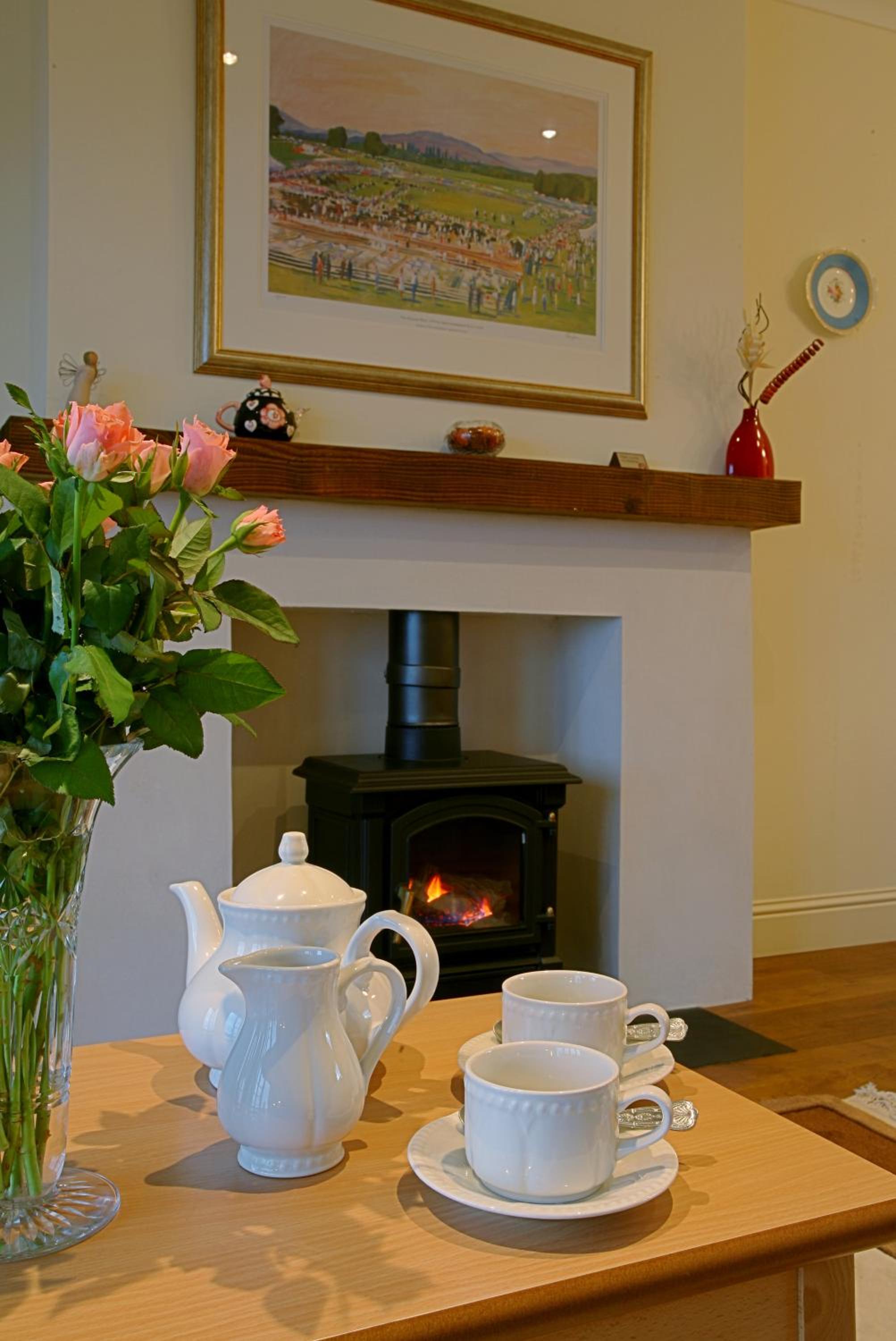 Three-Bedroom House photo 2