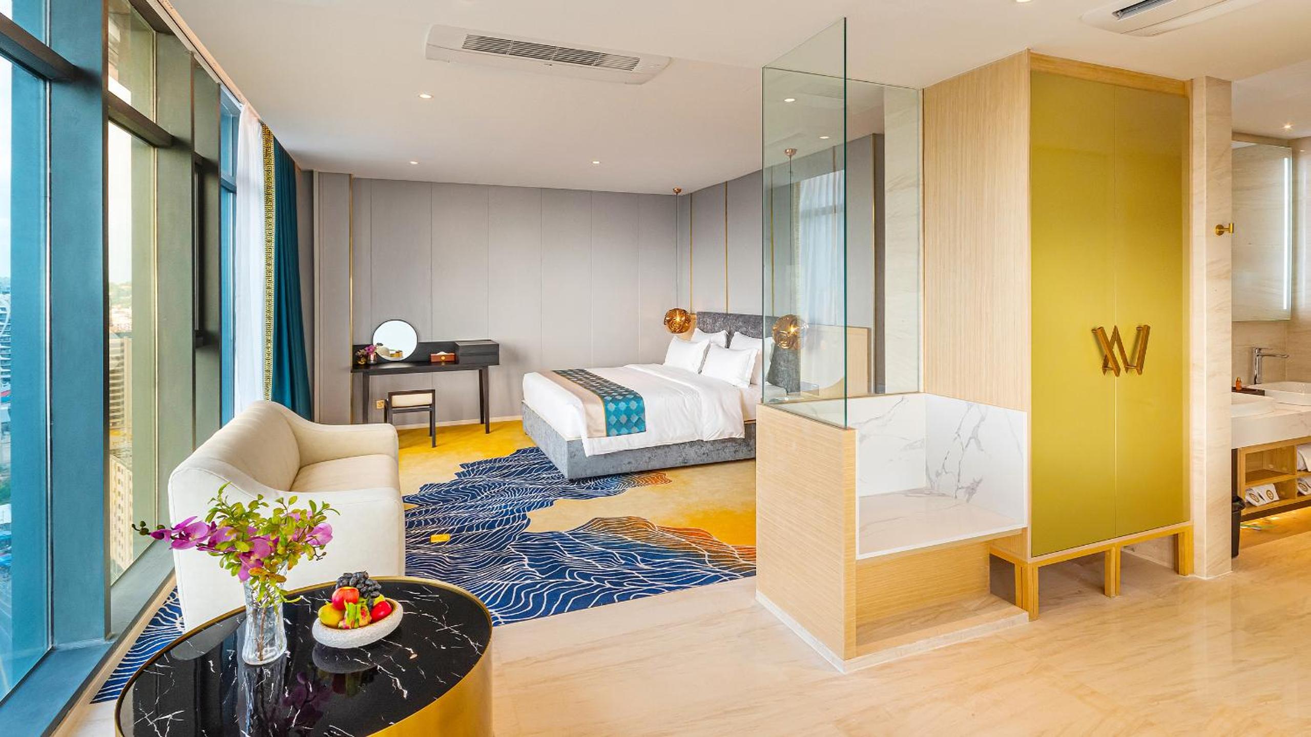One Bedroom Junior Suite  - Photo 1