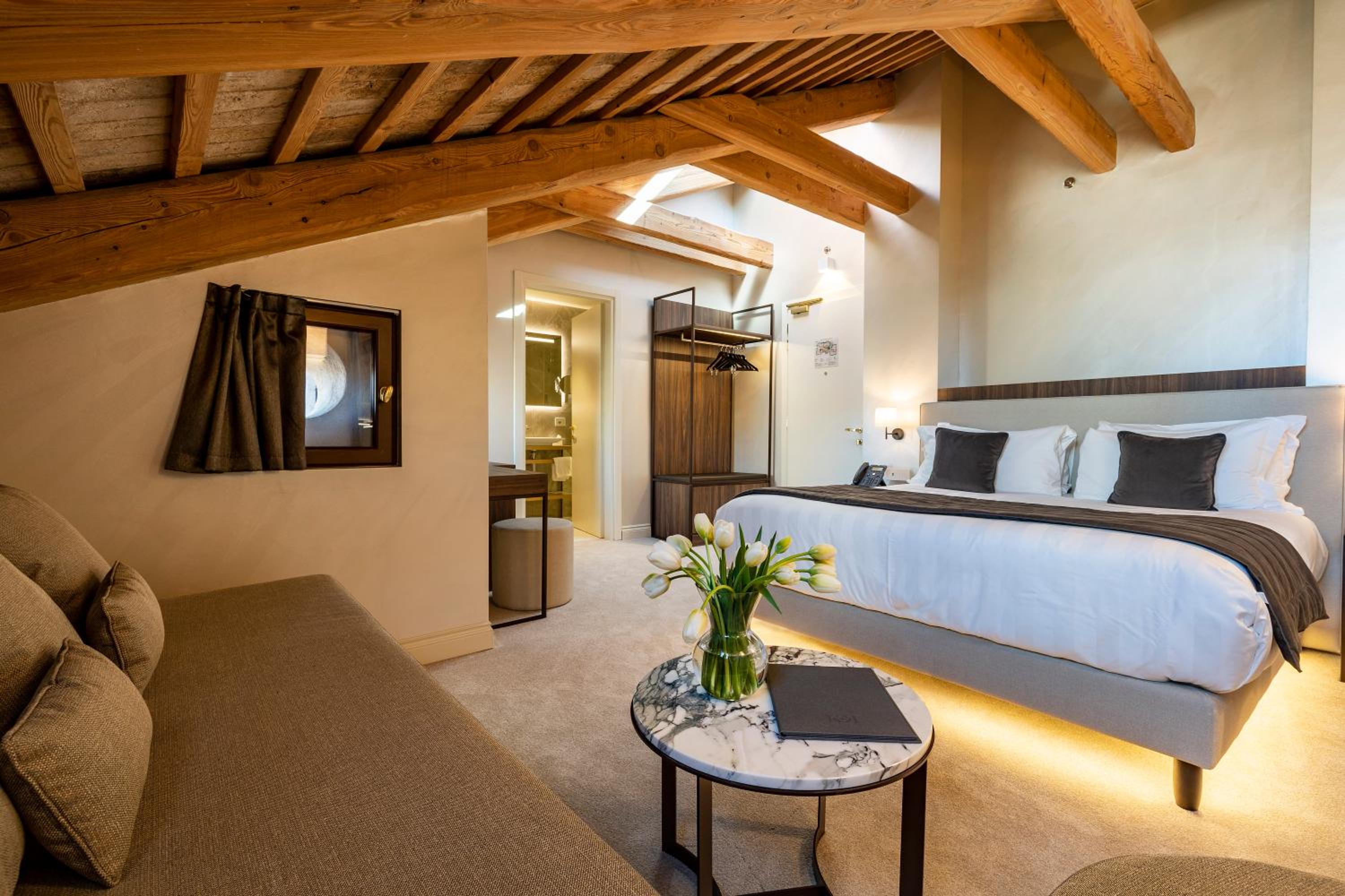 Deluxe Junior Suite