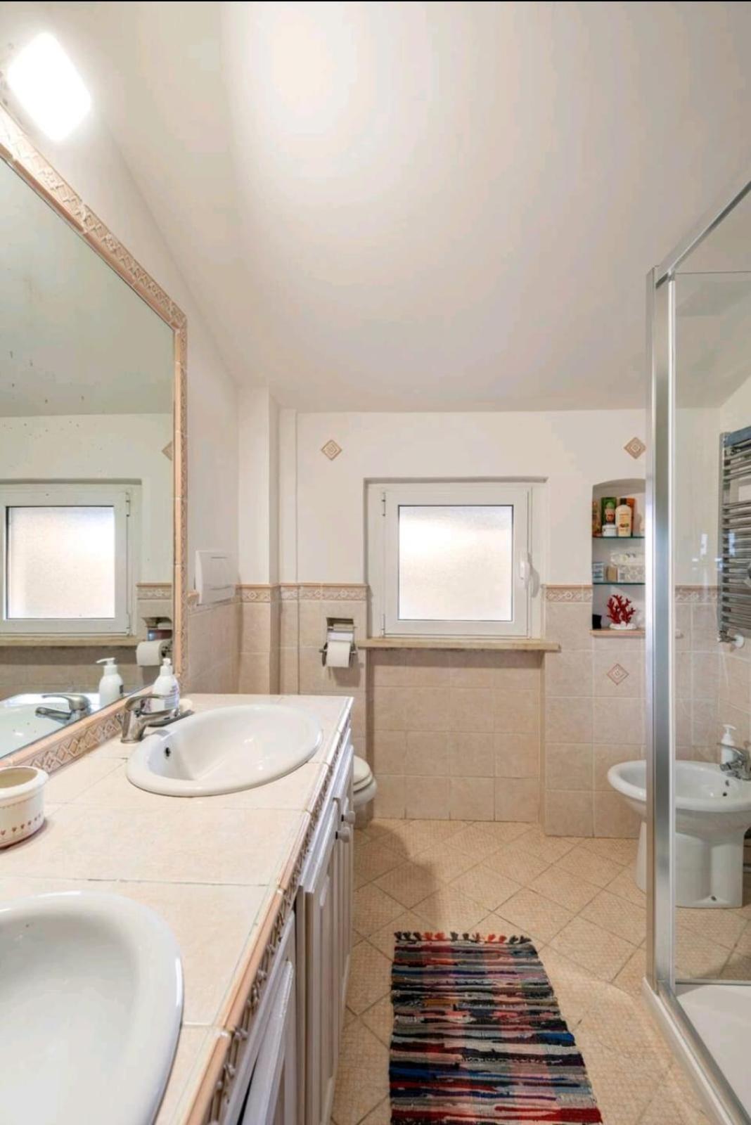 Double Room with Shared Bathroom photo 3