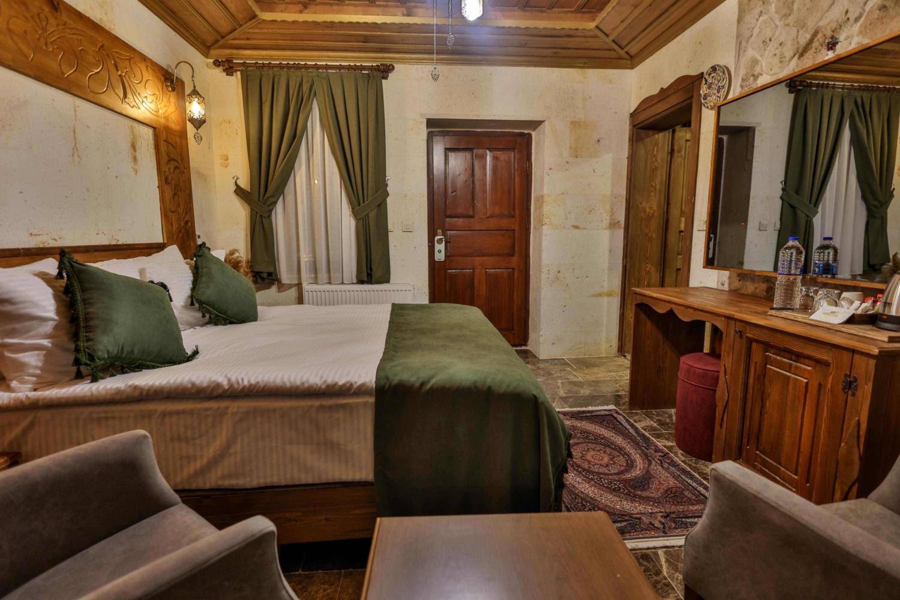 Standard Double Room - Photo 4