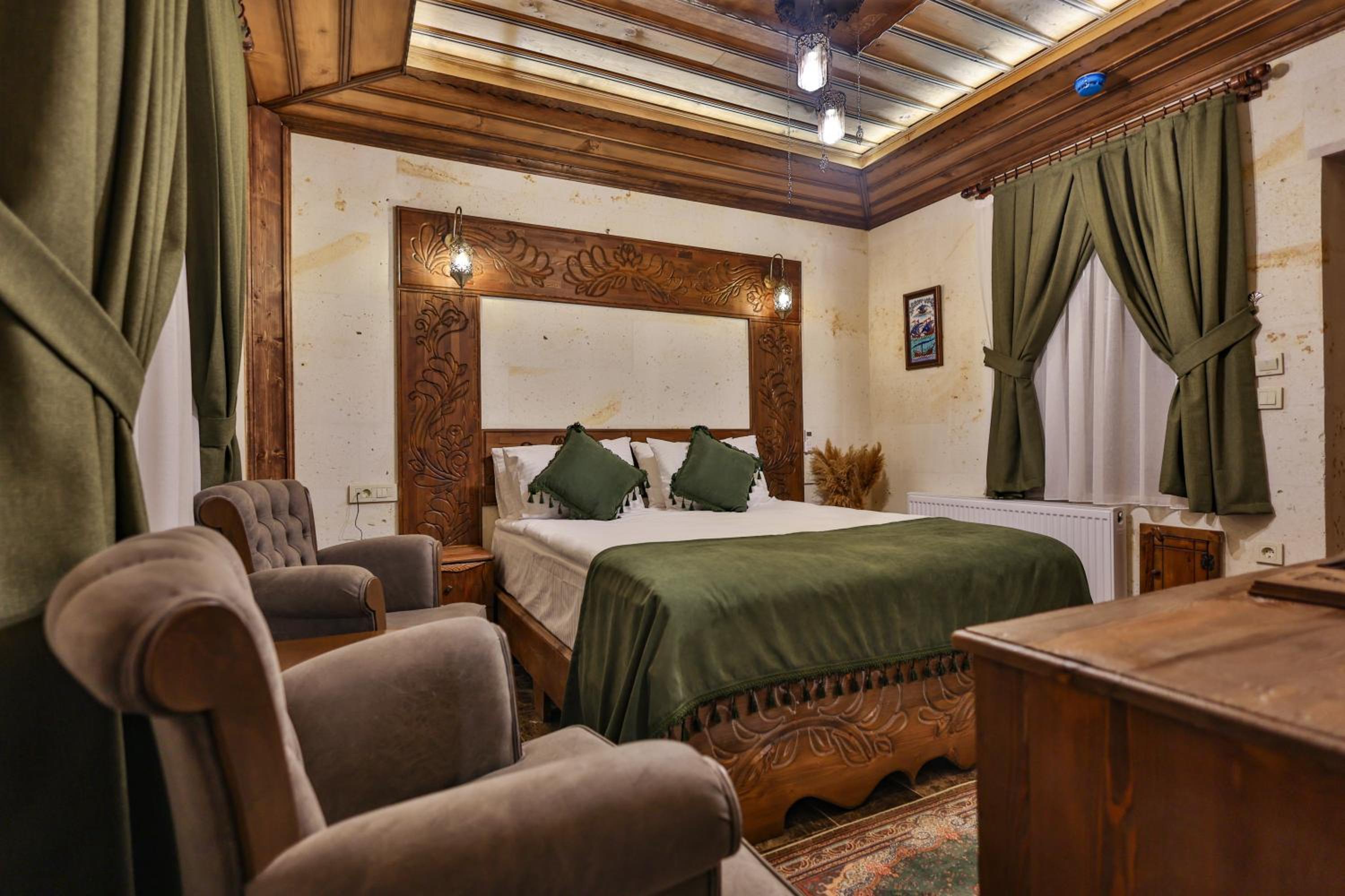 Standard Double Room - Photo 14