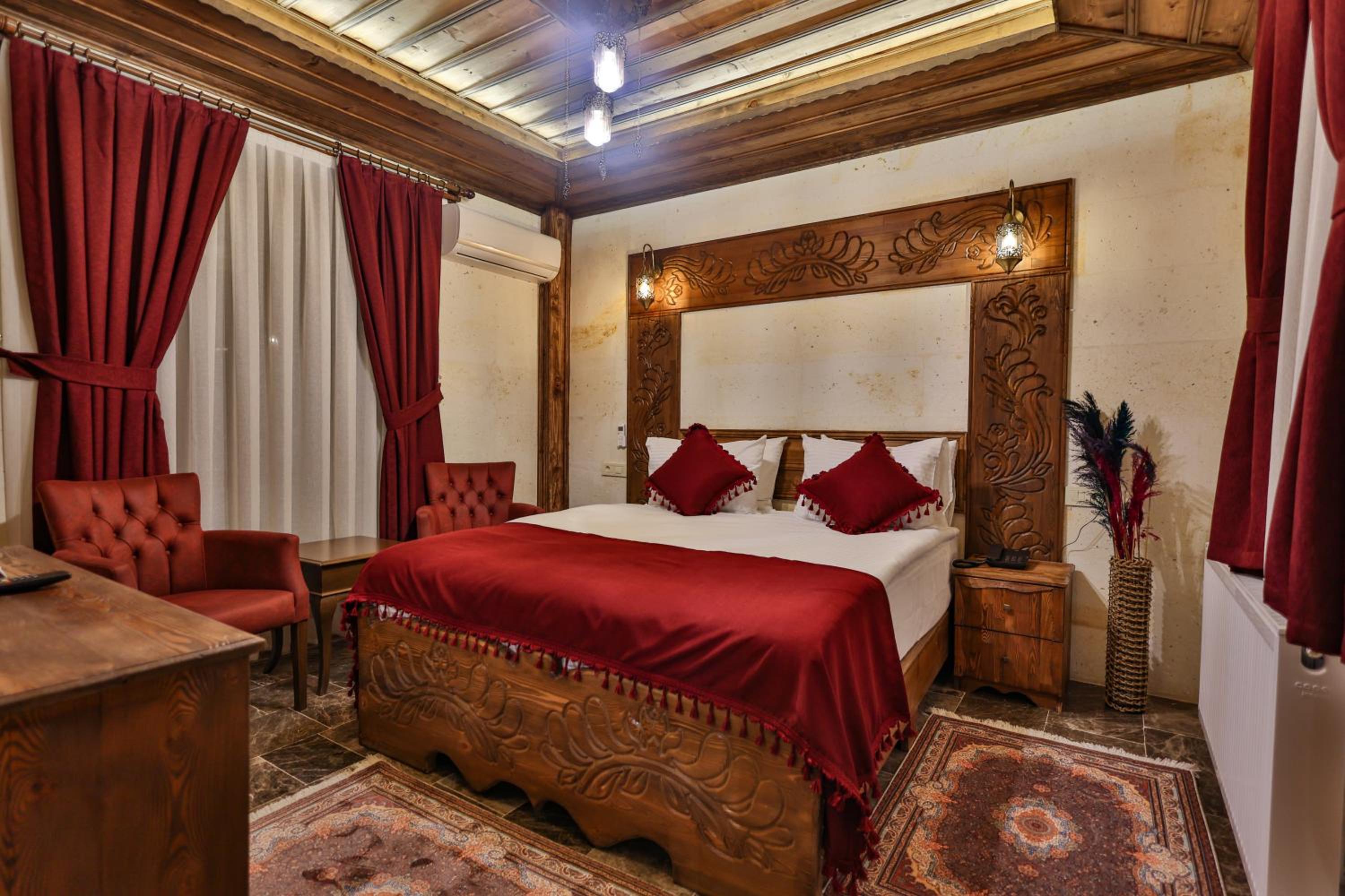 Standard Double Room - Photo 18