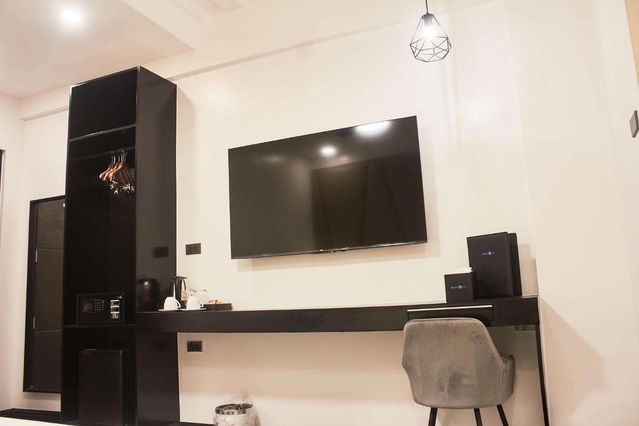 Deluxe King Room photo 3
