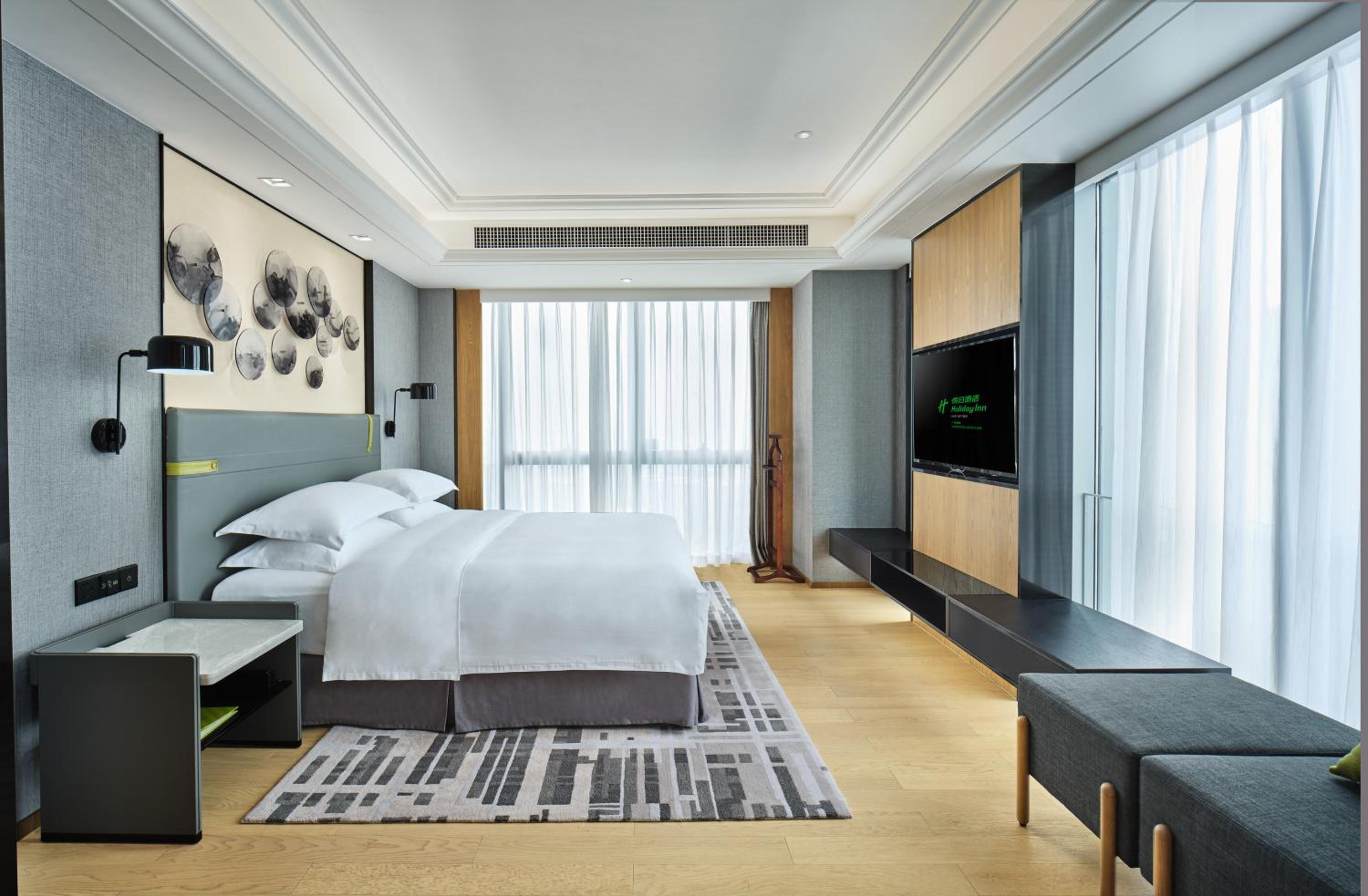 King Suite - Photo 6