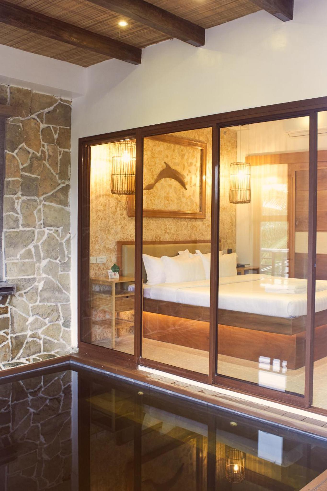 Suite with Private Pool