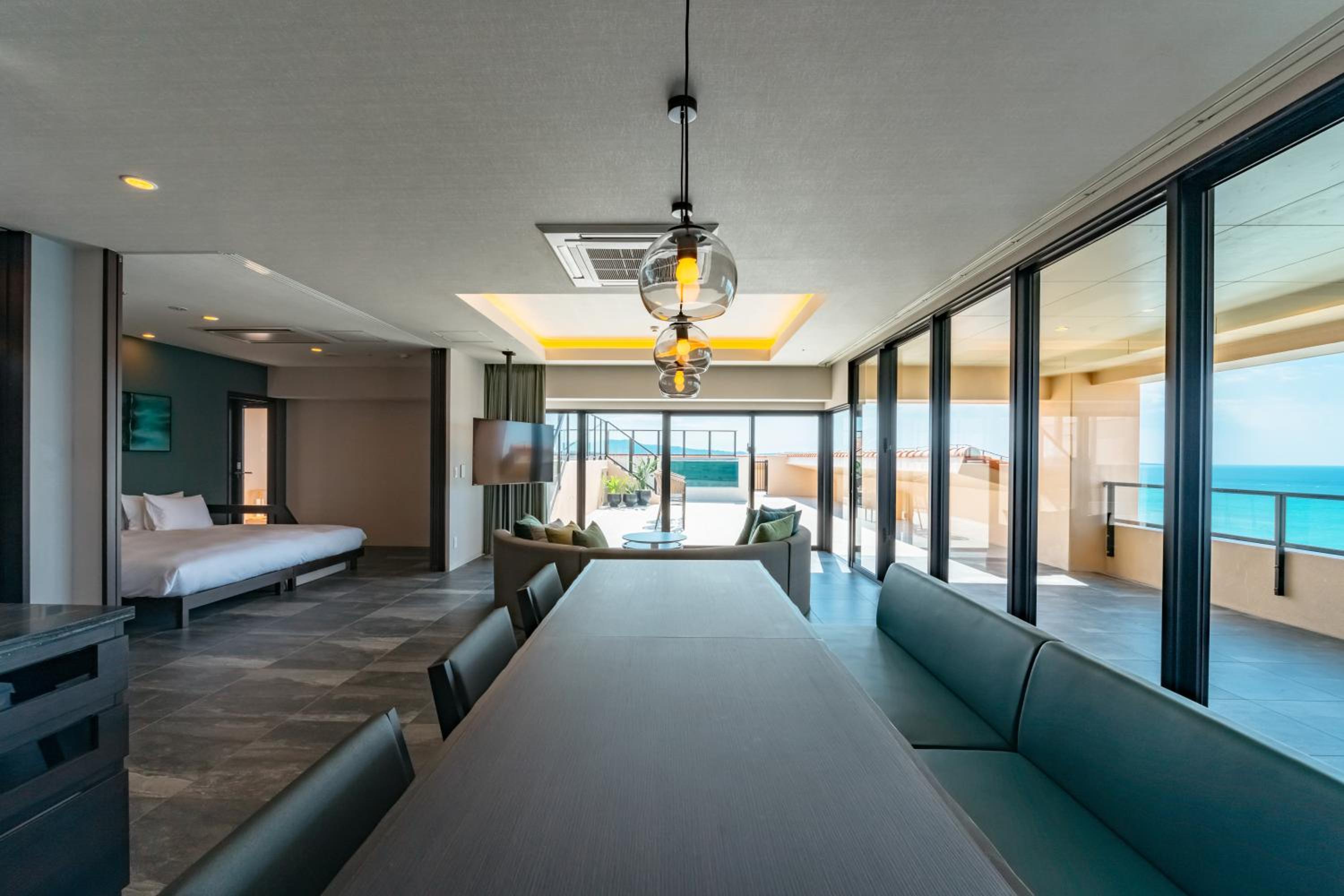 Aqua Pool Suite (9F) - Photo 2