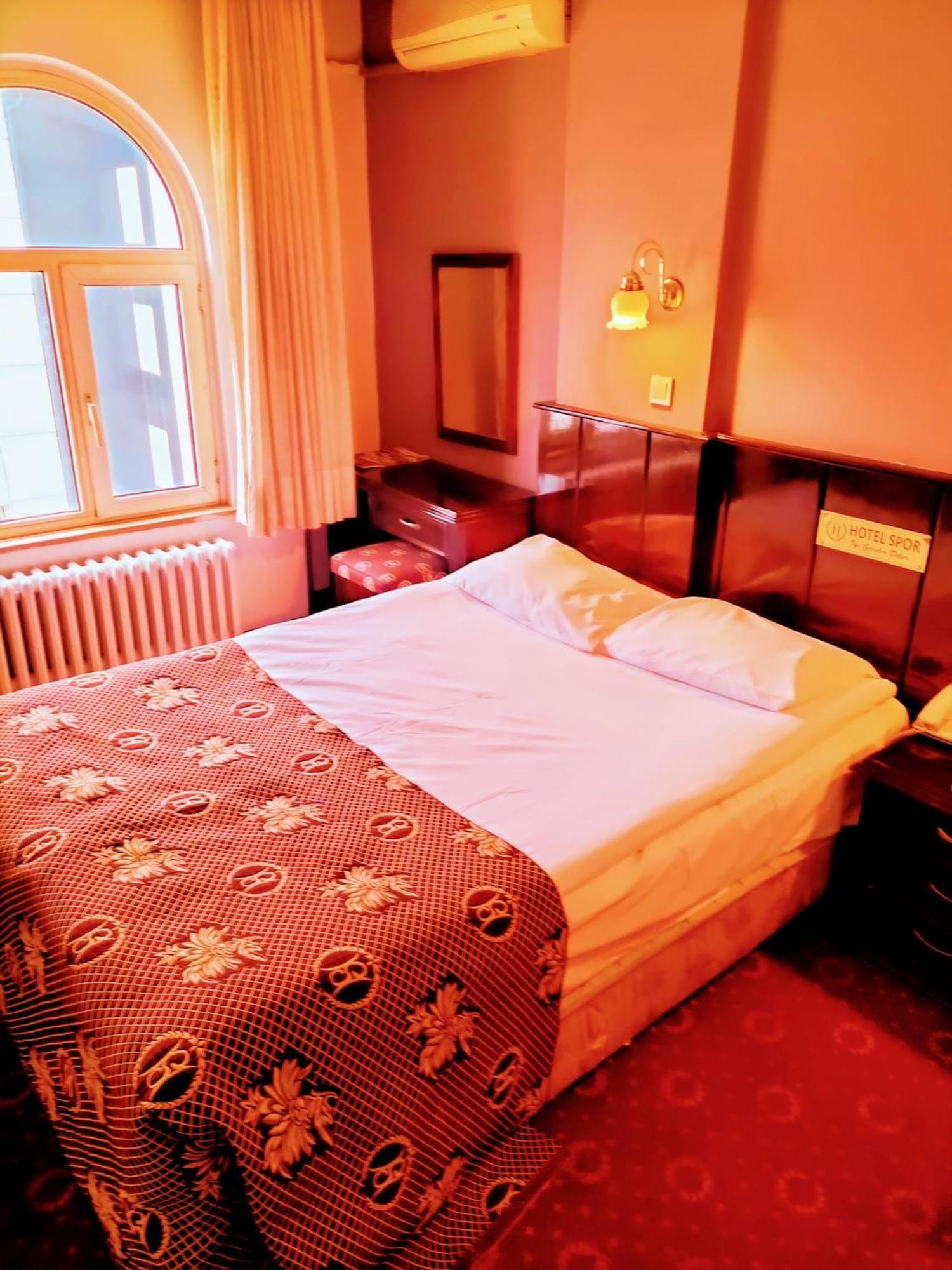 Standard King Room photo 3