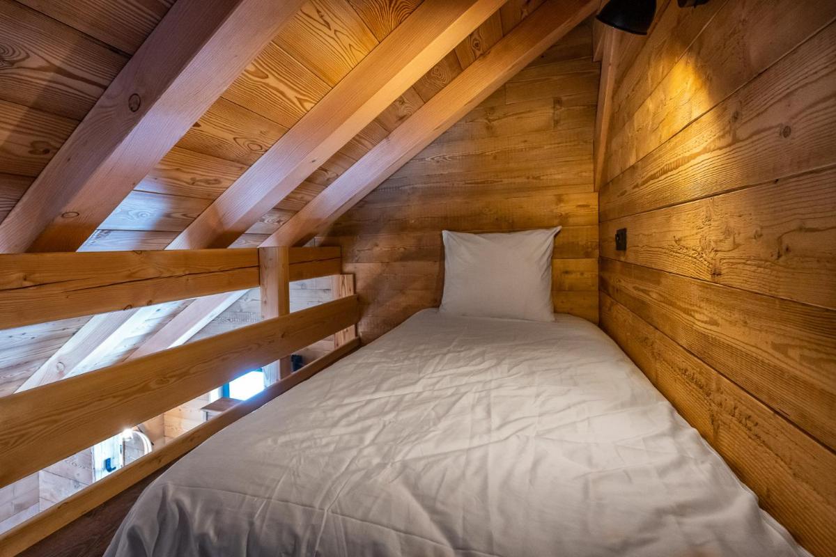 Two-Bedroom Chalet photo 2