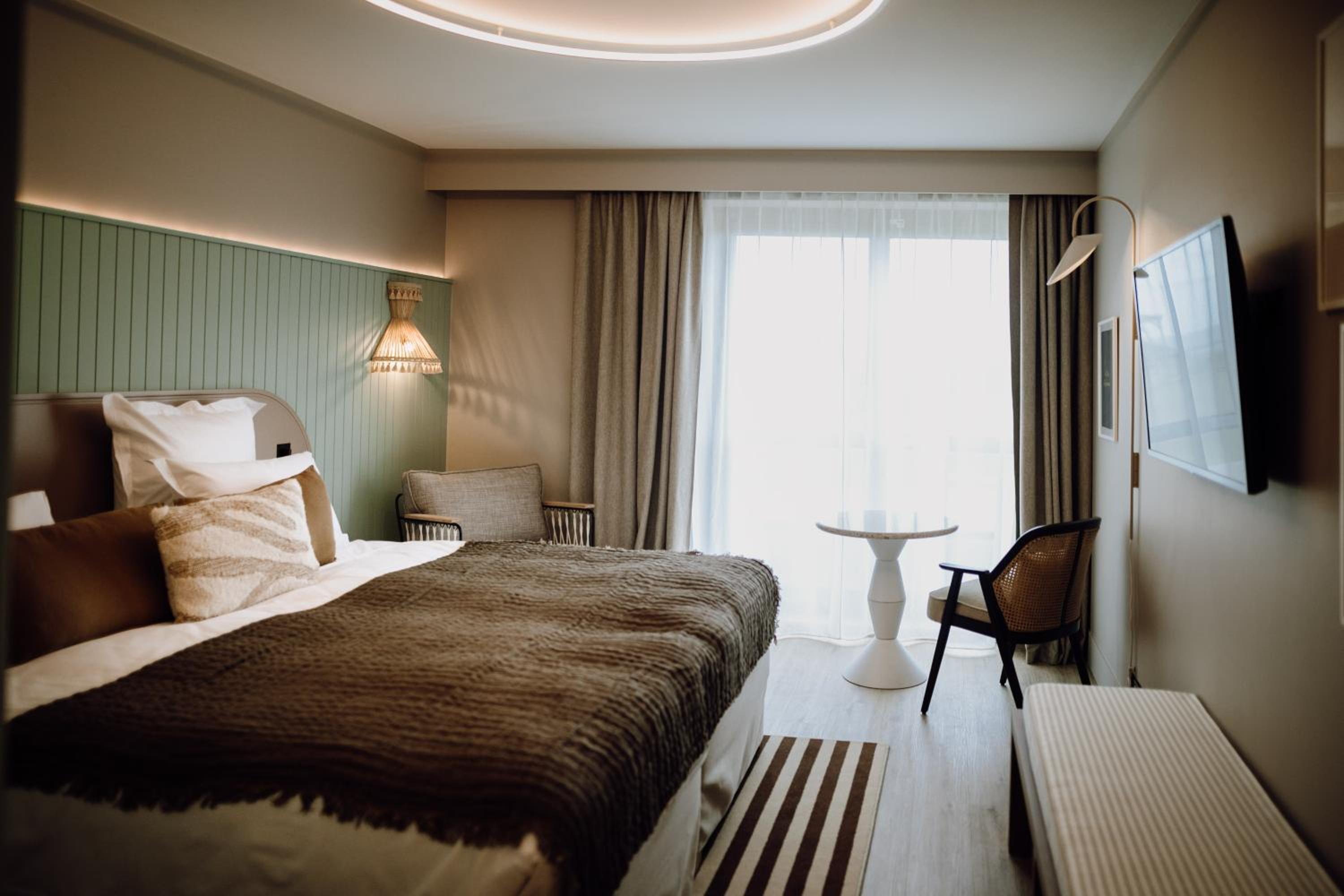 Junior Suite with Sea View - Garden Floor