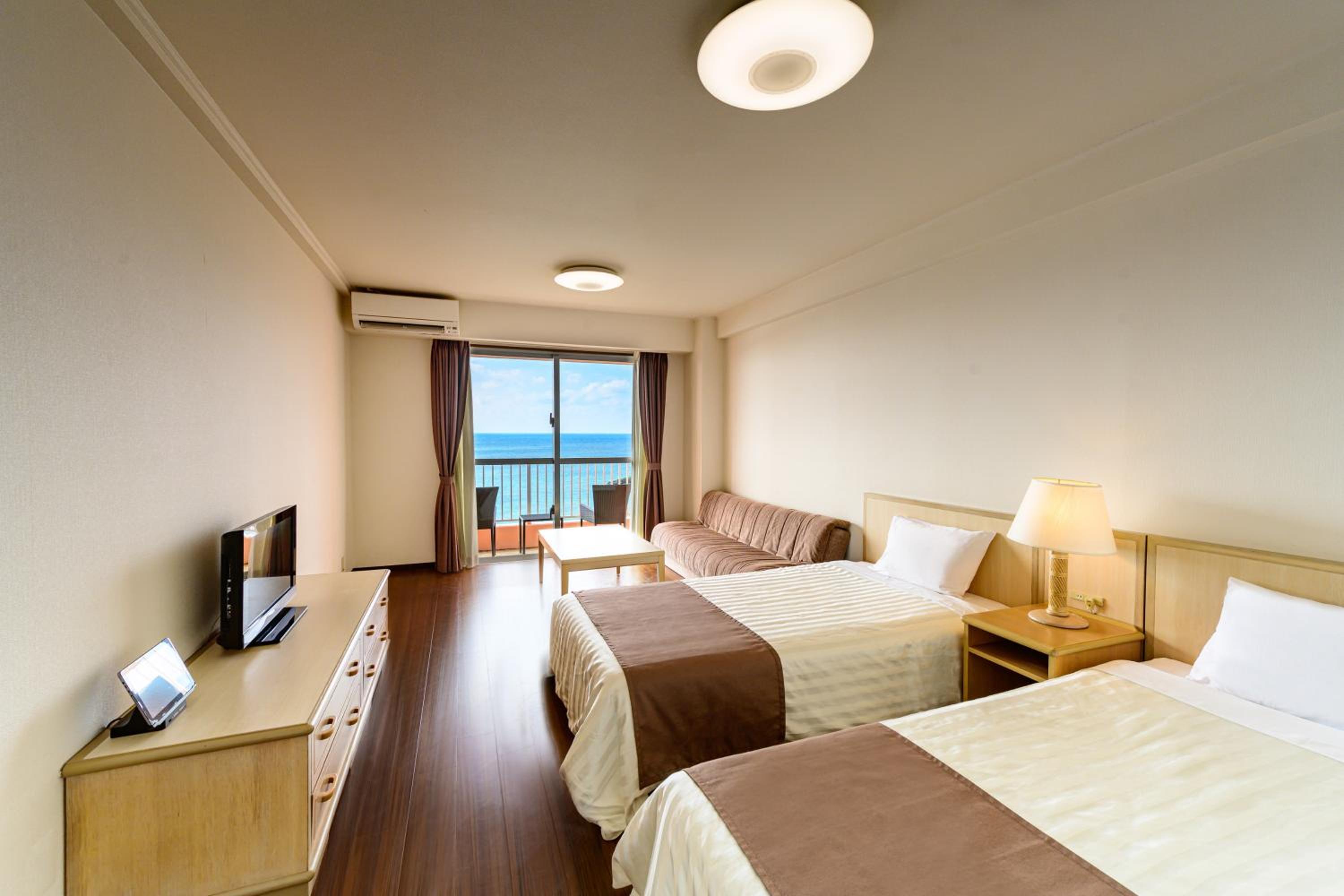 Standard Twin Room with Kitchen Terrace 33㎡ -Sea View -Harbor Building photo 1