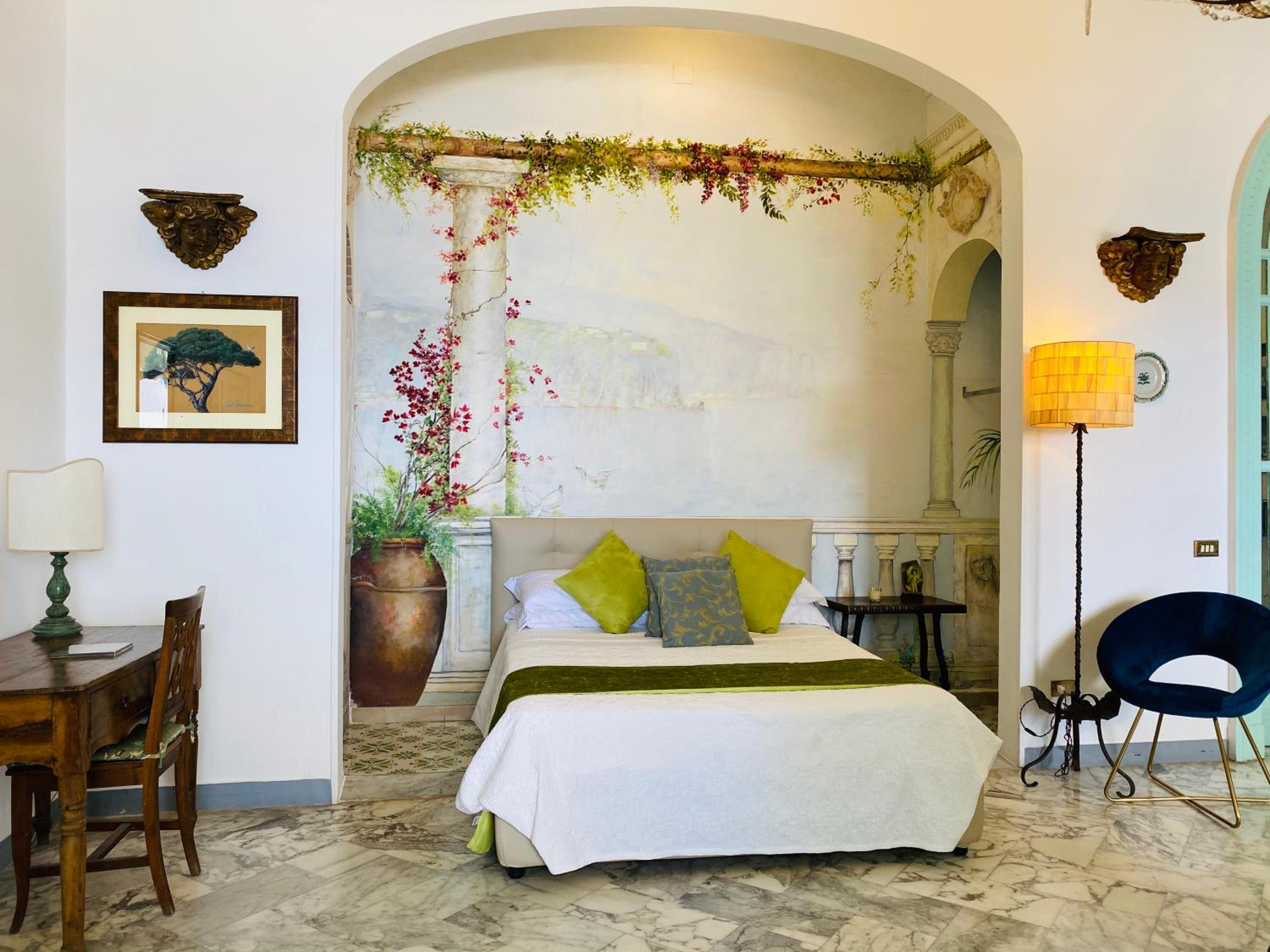 Two-Bedroom Apartment with Sea View - Photo 1