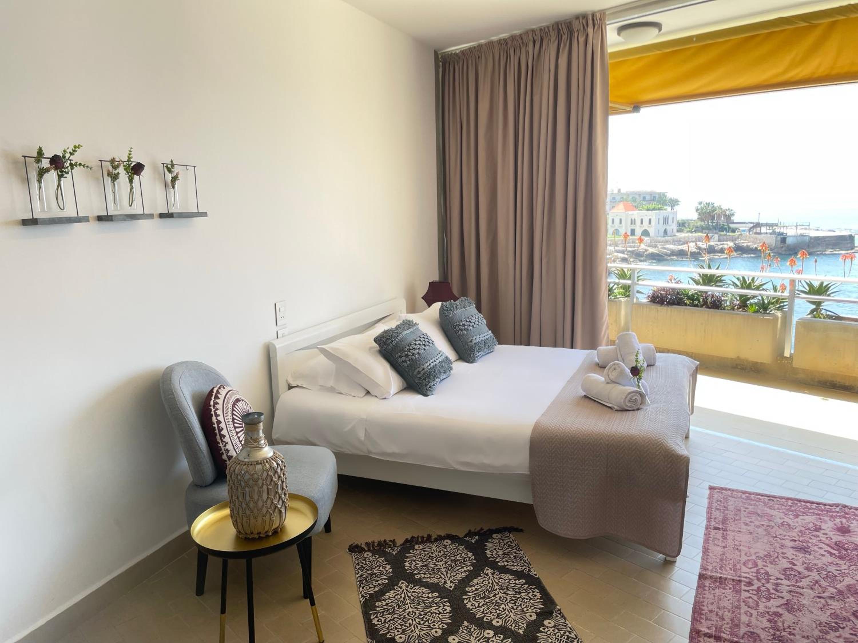 Studio with Sea View