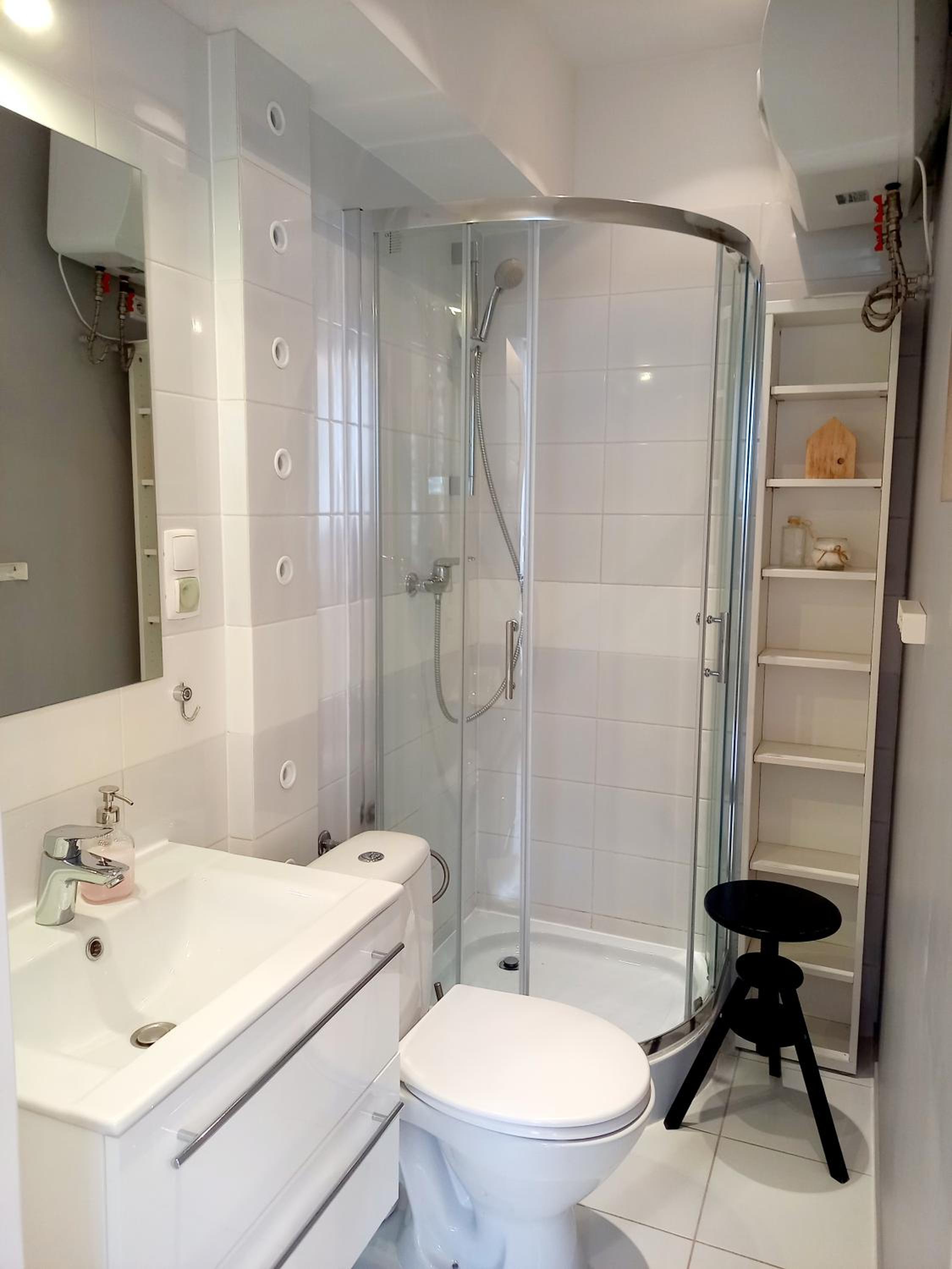 Studio Apartment - Photo 15