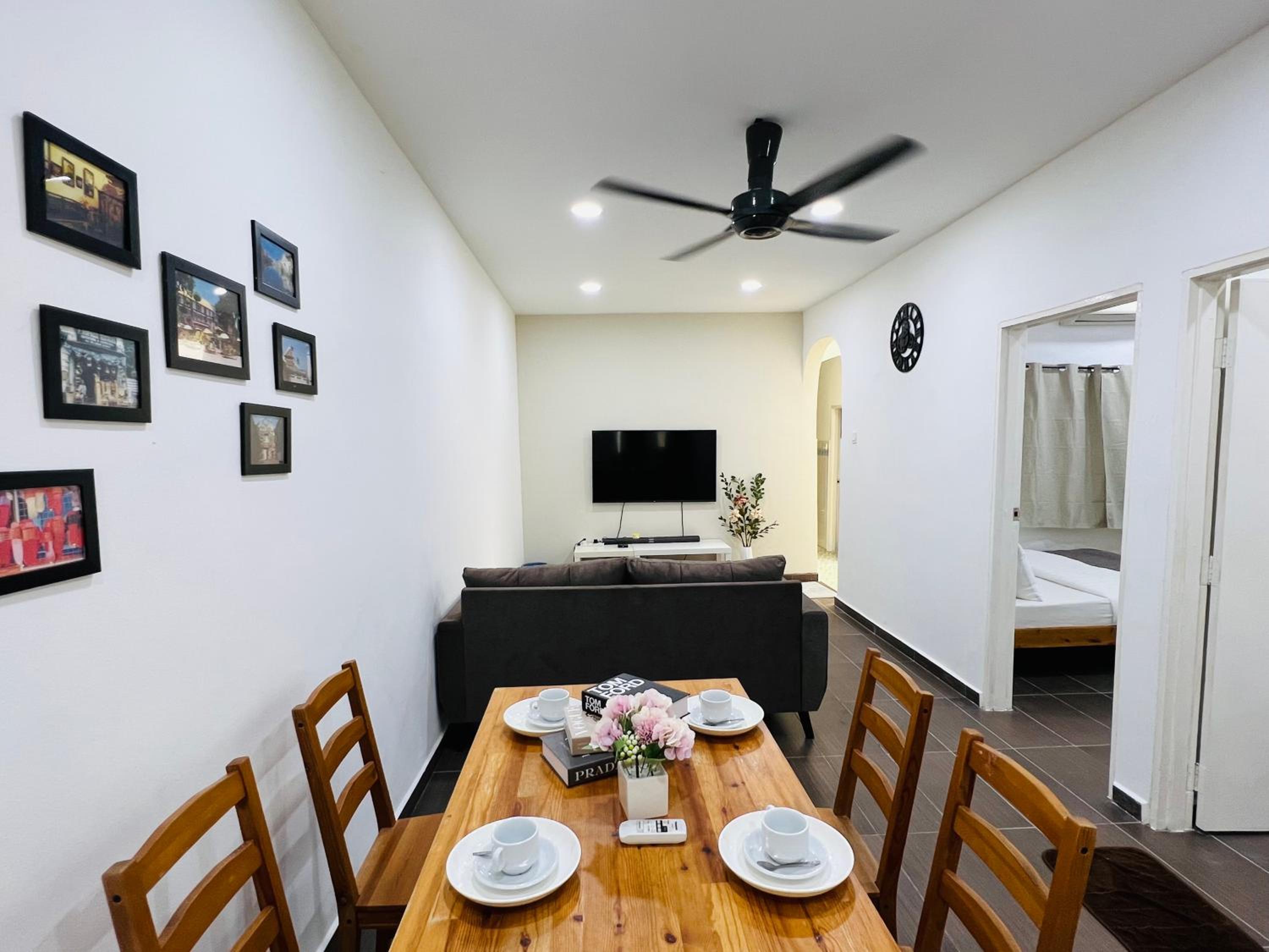 Three-Bedroom House - Photo 25