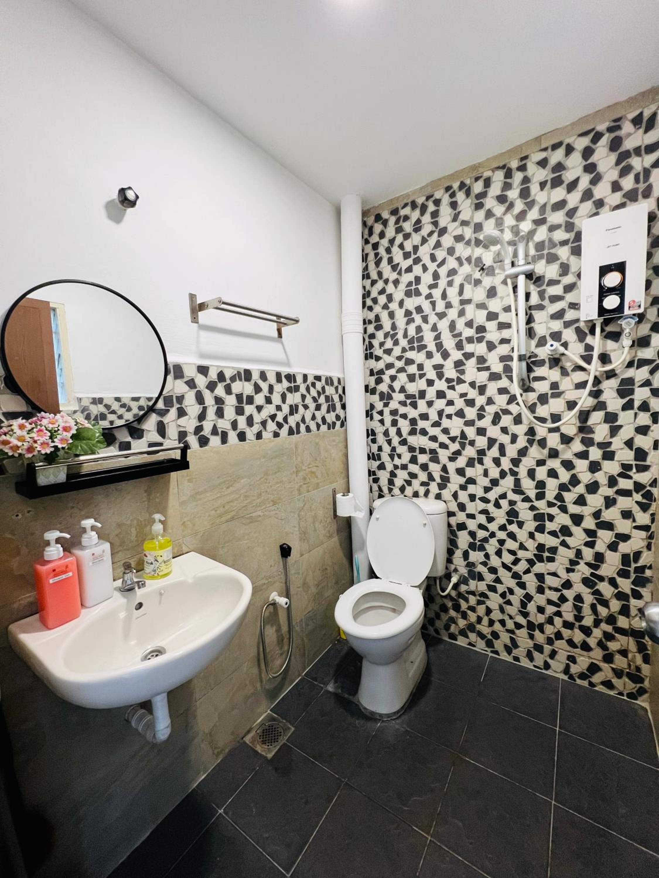 Three-Bedroom House - Photo 28